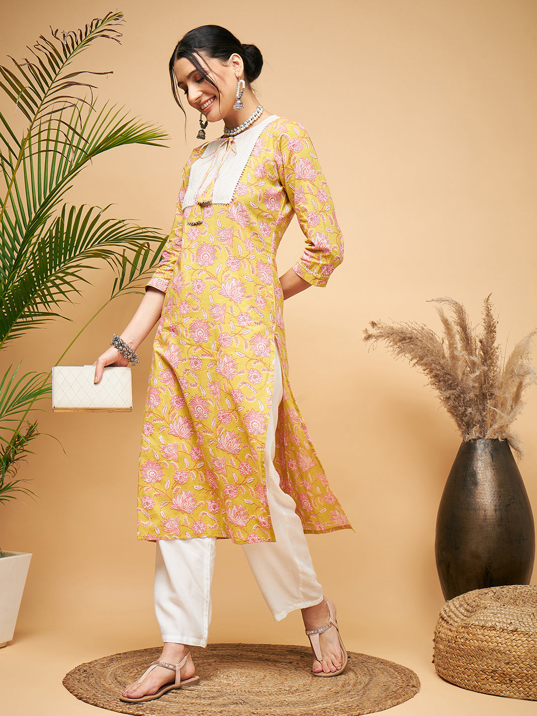 InWeave Women's Lime Pink Print Patch Cotton Straight Kurta - Swadesiicart
