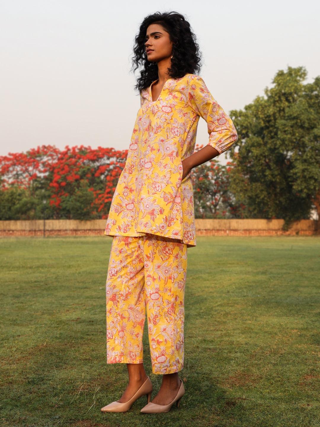 trueBrowns Yellow Cotton Block Print V-Square Neck Co-Ord Set - Swadesiicart