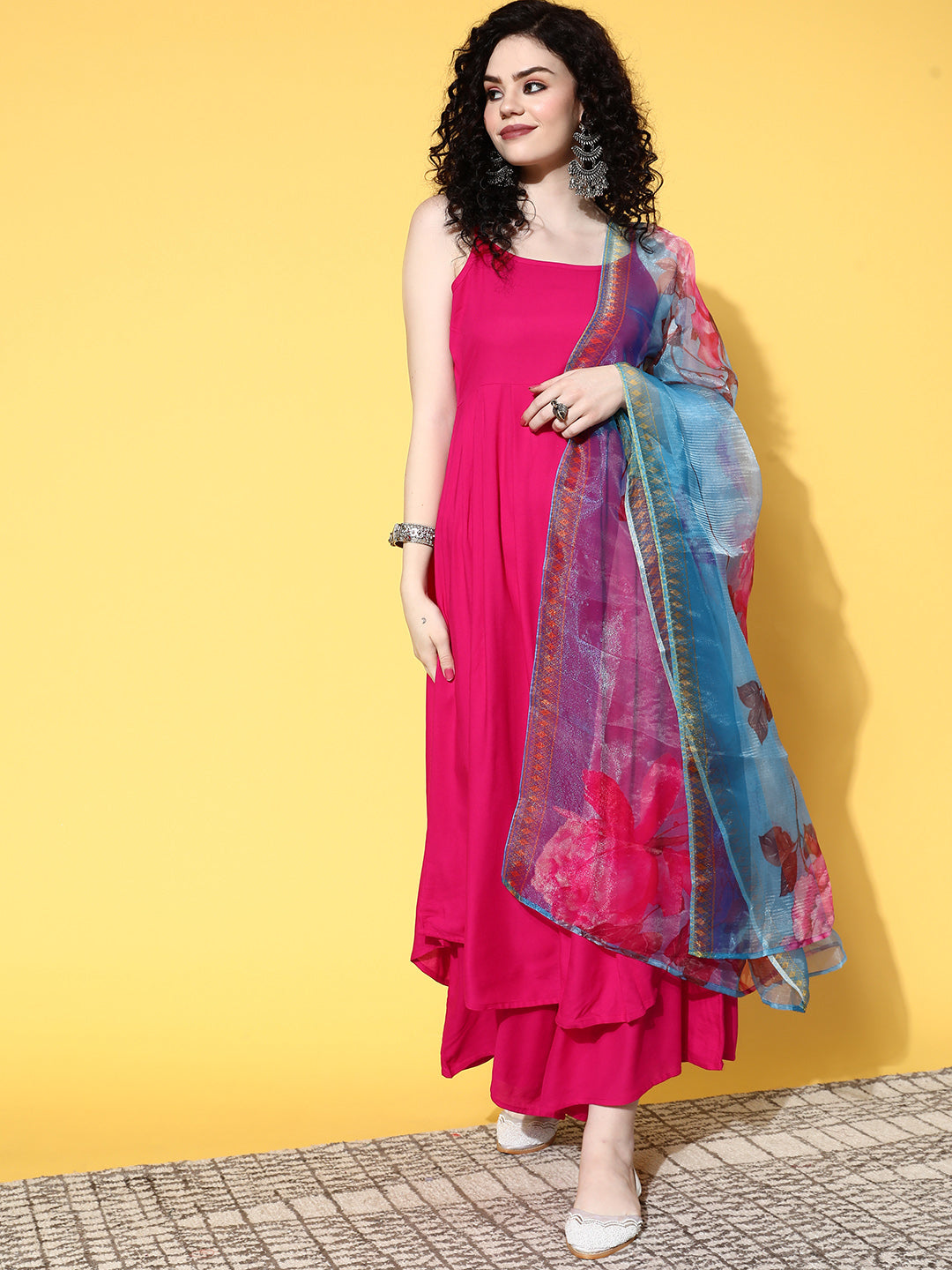 InWeave Strappy Set In Fuchsia With Blue Fuchsia Organza Dupatta - Swadesiicart