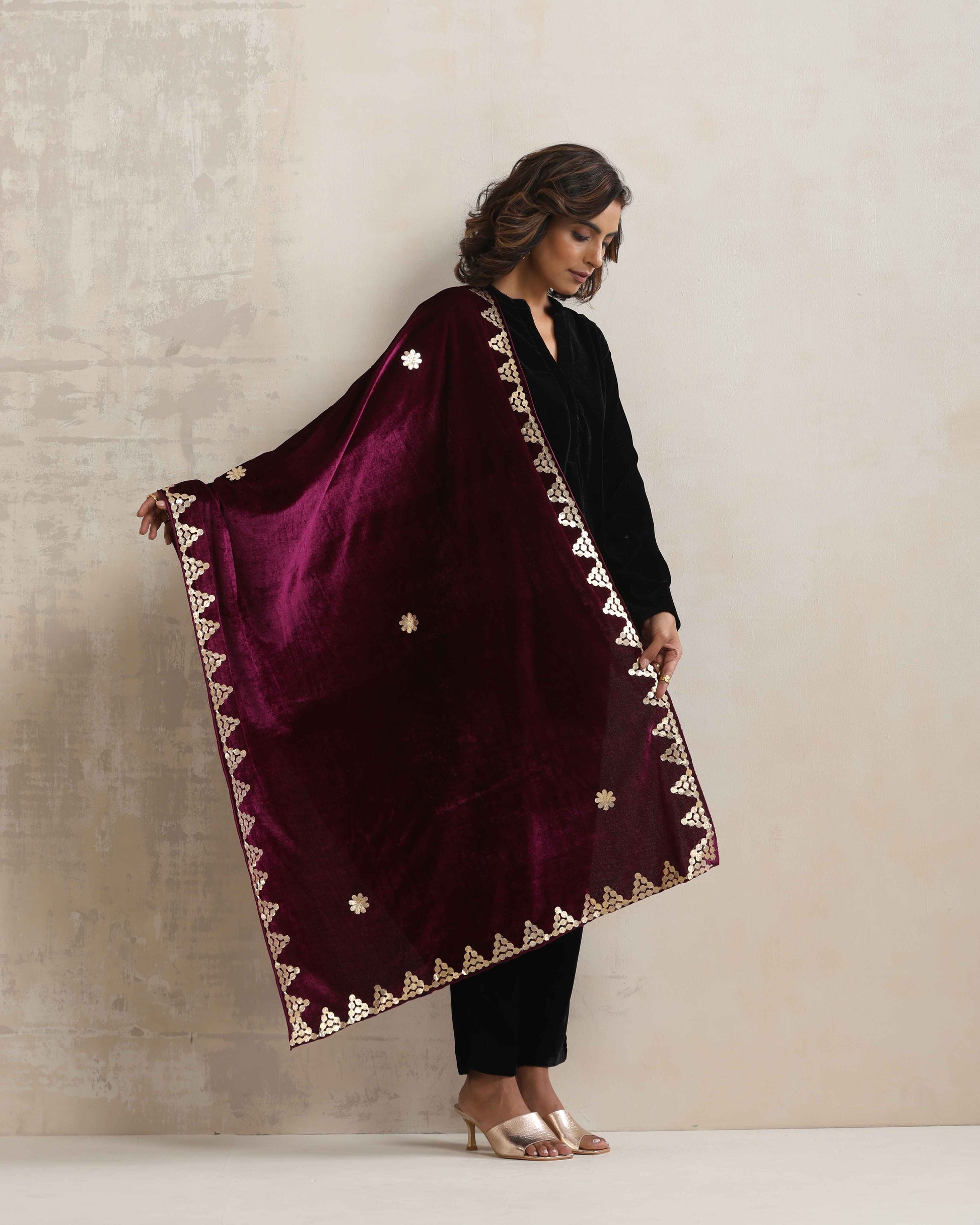 trueBrowns Wine Velvet Gota Patti Stole | Swadesiicart