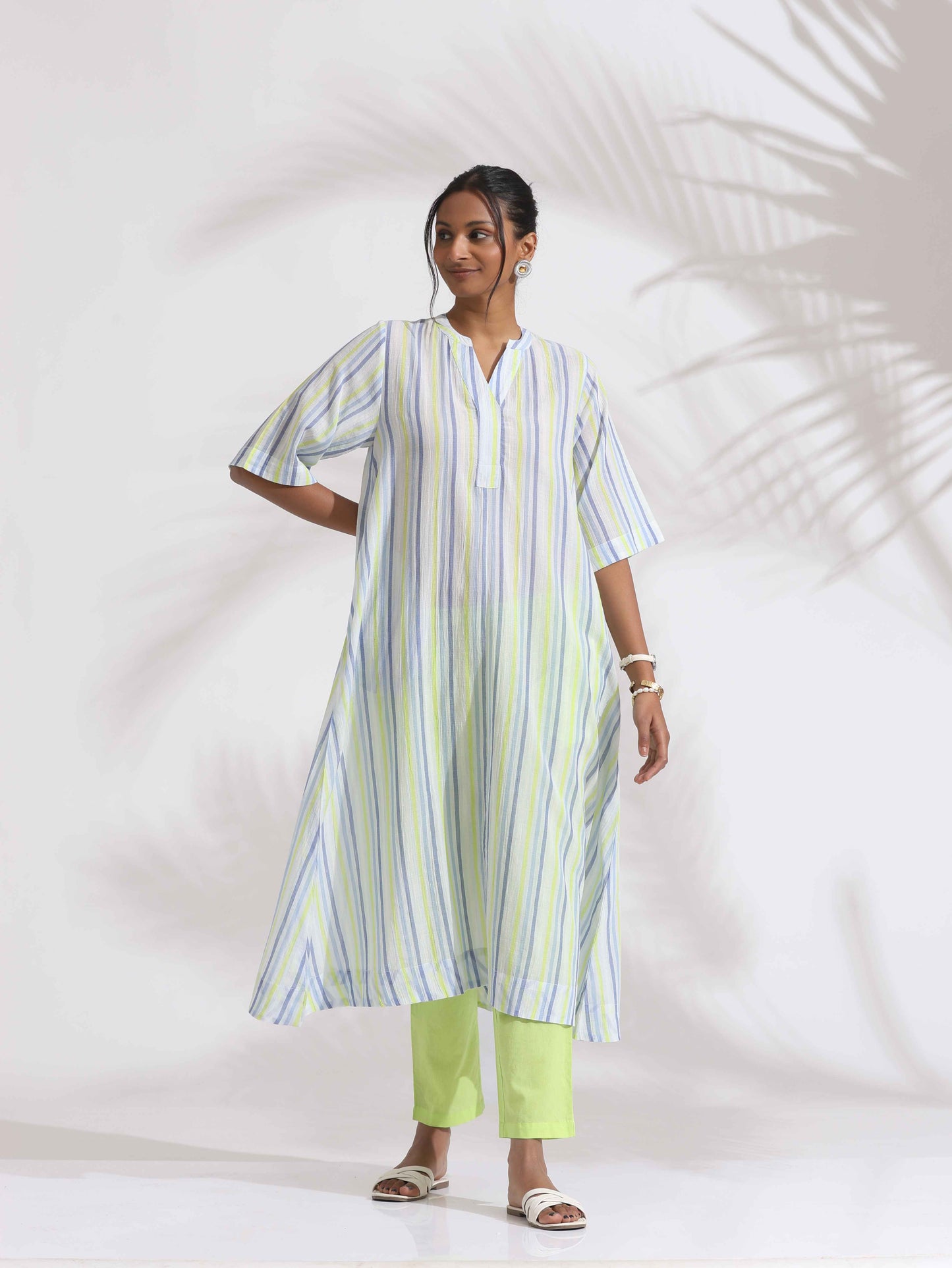 trueBrowns White Cotton Multi Stripe Flared Kurta Set | Swadesiicart