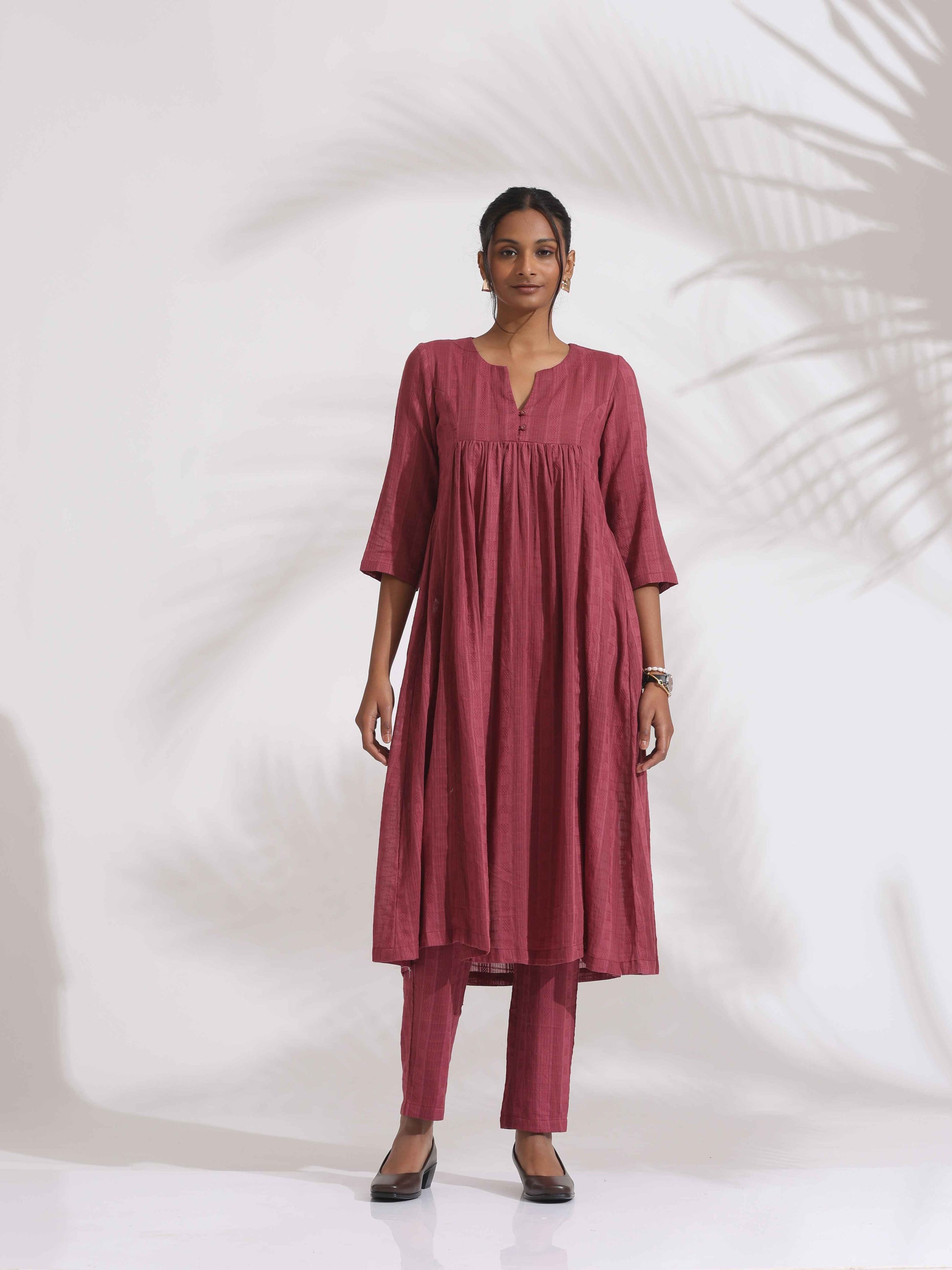 trueBrowns Maroon Cotton Flared Kurta Set | Swadesiicart