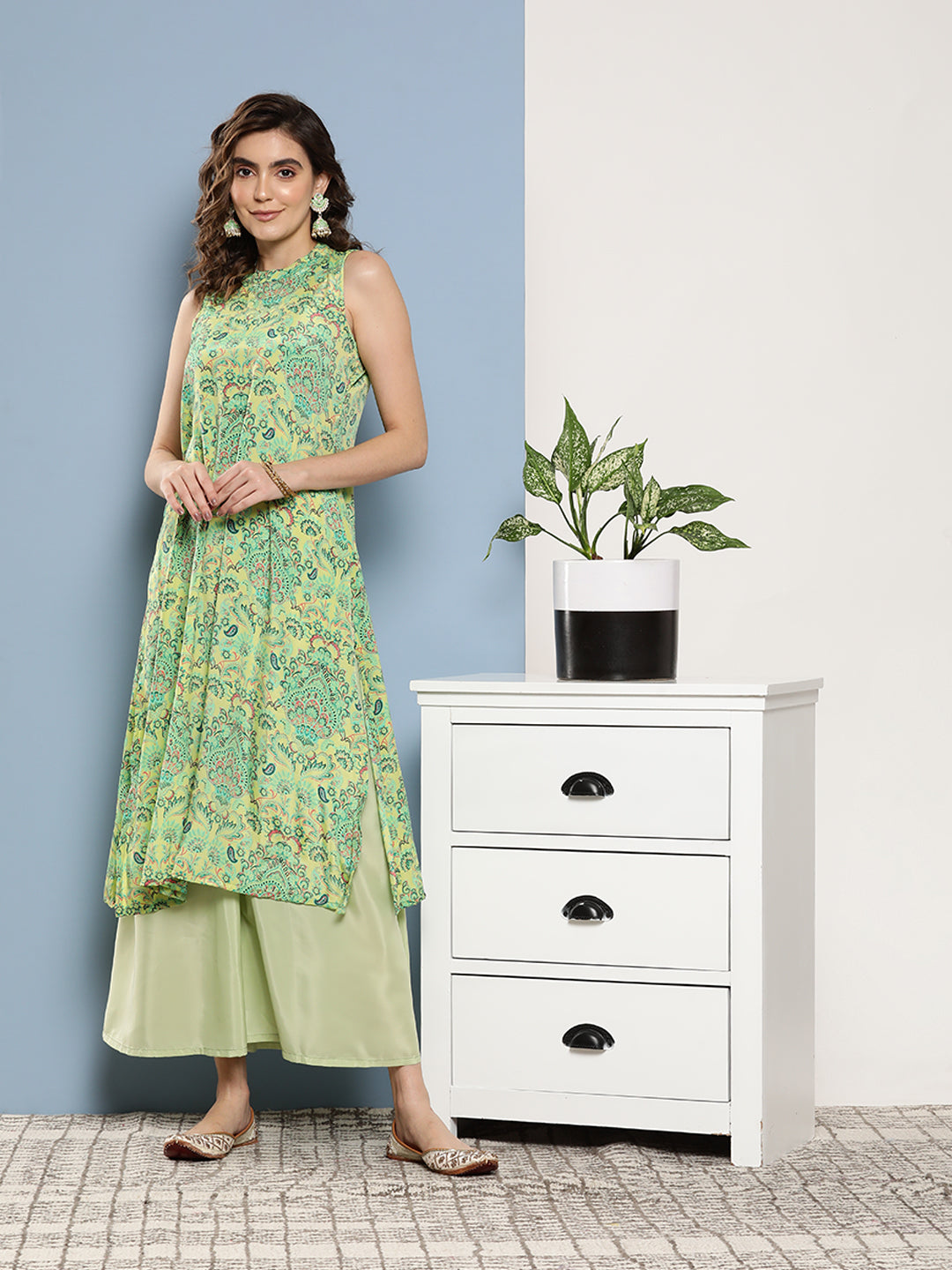 InWeave Women's Green Pastel Print Halter Kurta Set - Swadesiicart