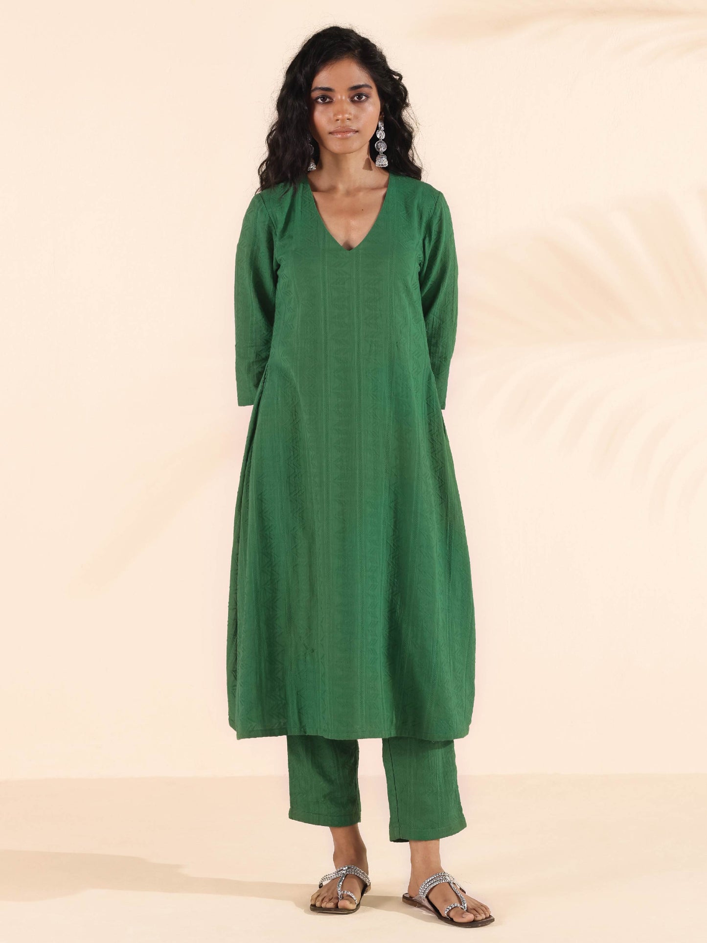 trueBrowns Green Cotton Dobby Kurta Pant Set | Swadesiicart