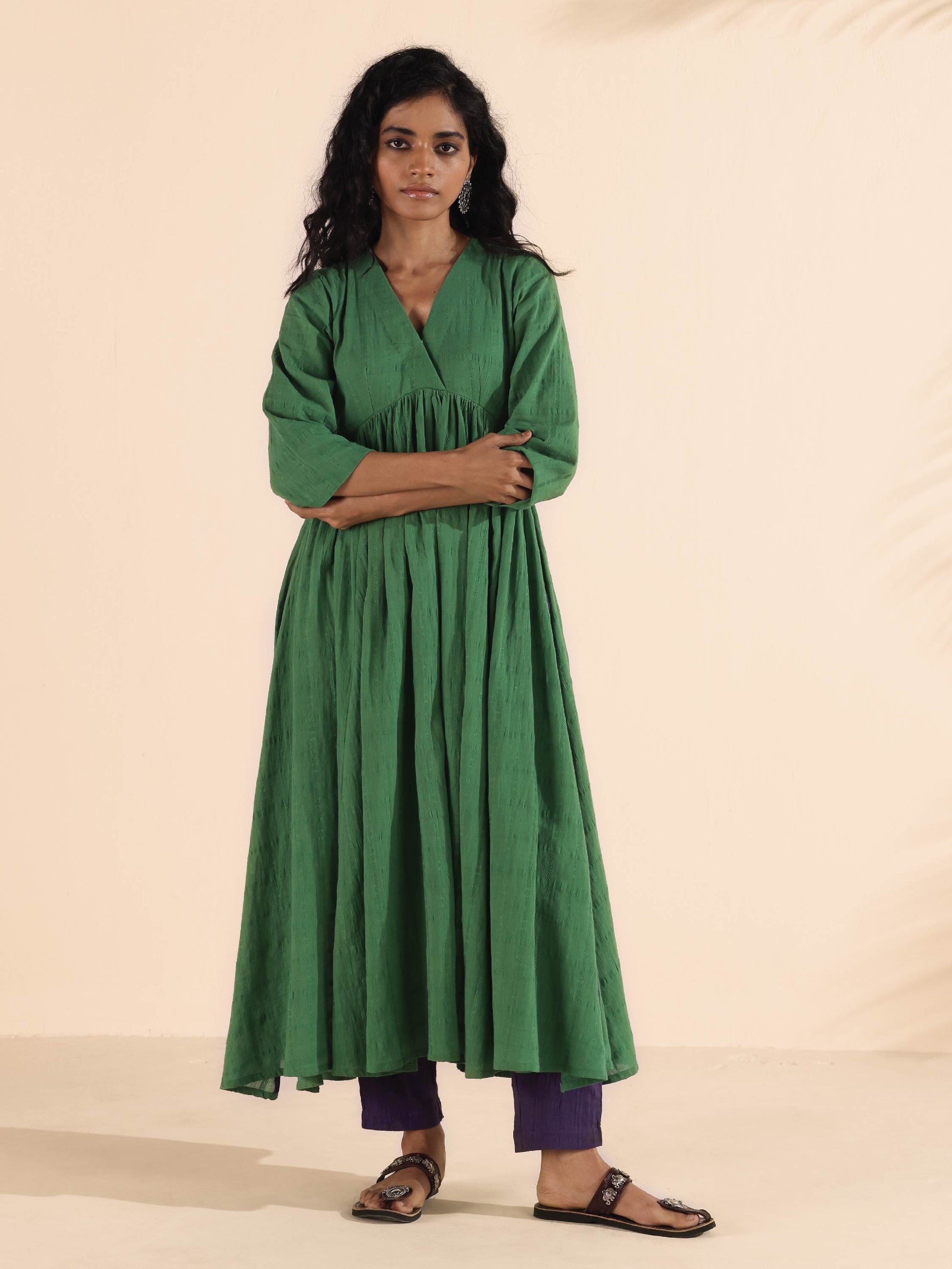 trueBrowns Green Cotton Dobby Flared Kurta Pant Set | Swadesiicart