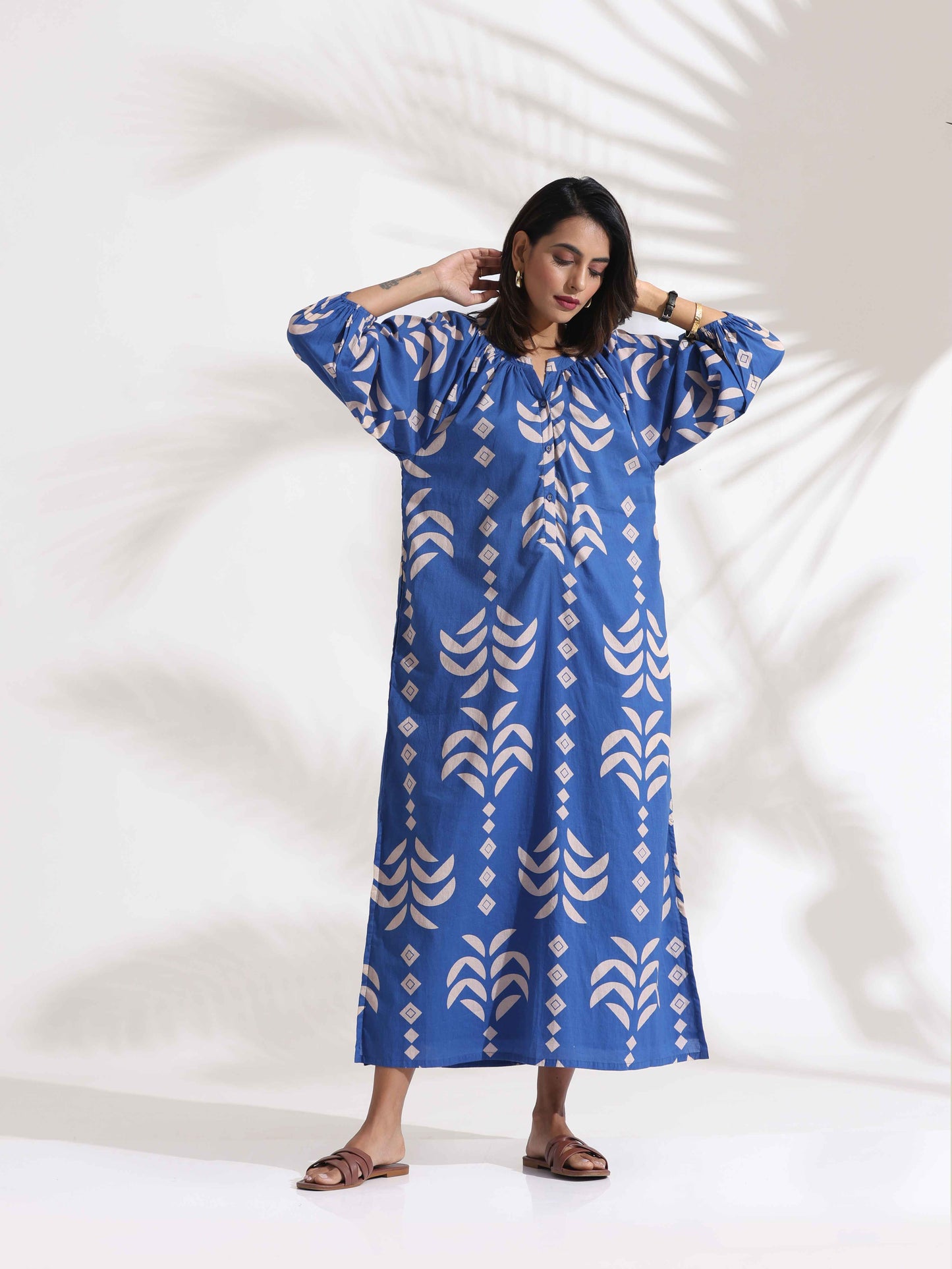 trueBrowns Blue Cotton Print Dress | Swadesiicart