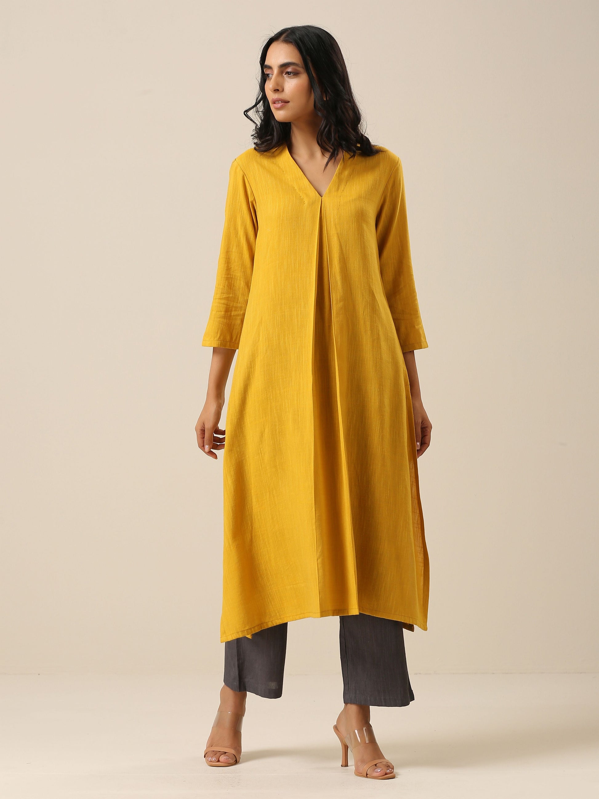 trueBrowns Mustard Yellow Slub Texture Neck Pleat Kurta Pant Set | Swadesiicart