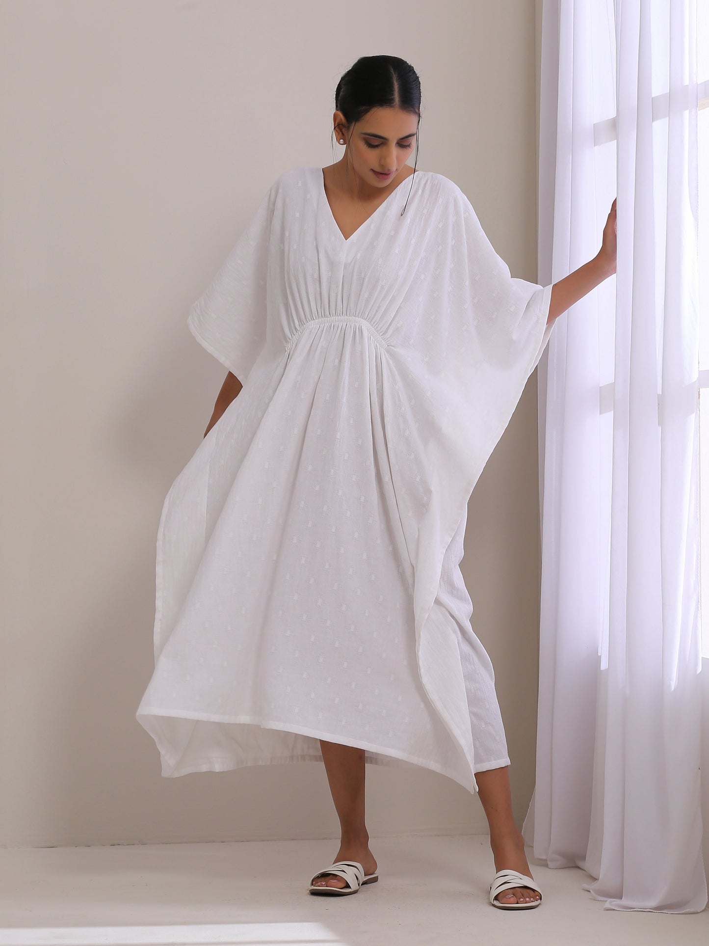 trueBrowns White Dobby Kaftan Dress | Relove | Swadesiicart