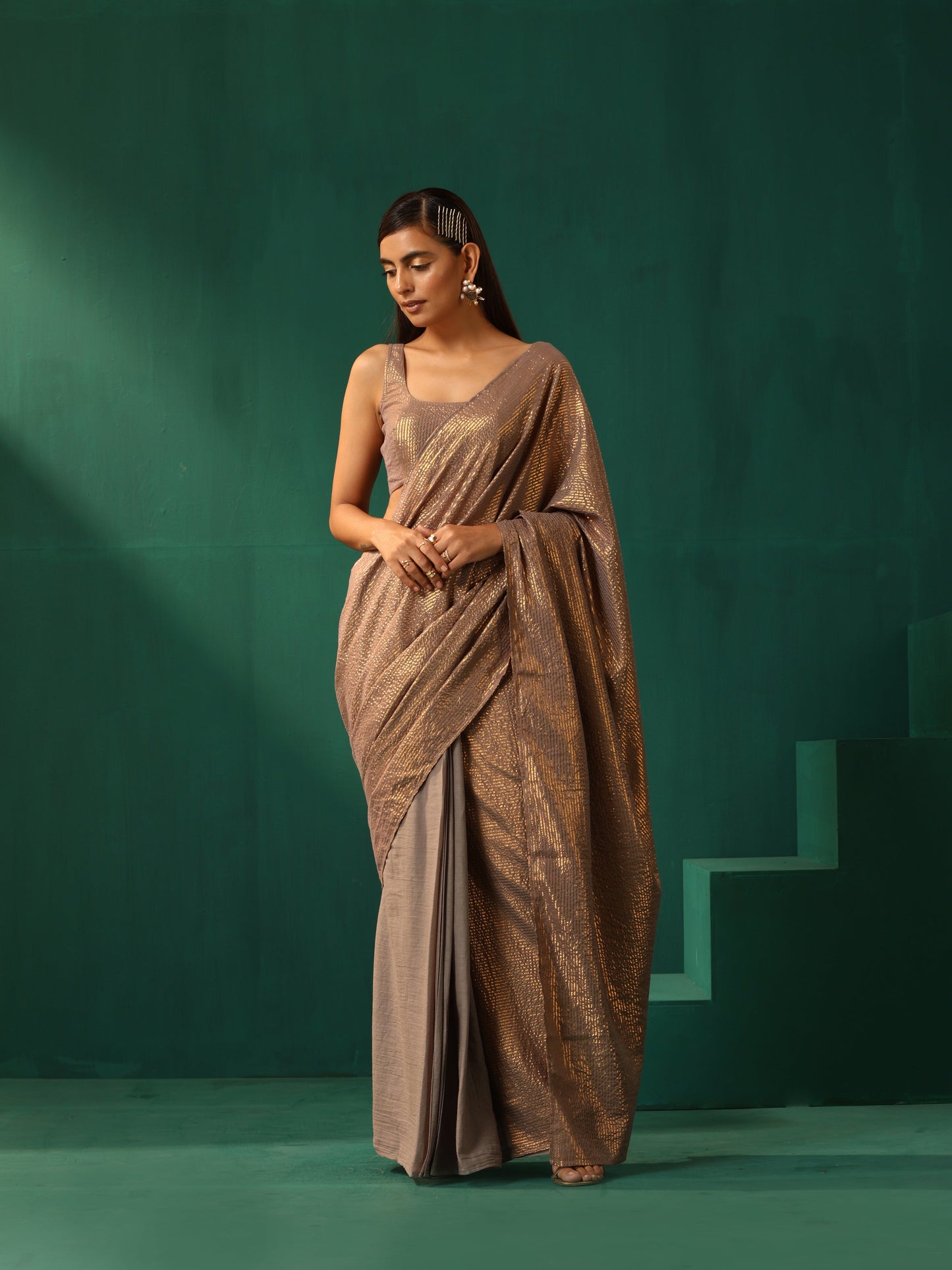 trueBrowns Grey Cotton Gold Lurex Striped Ready to Wear Saree | Swadesiicart