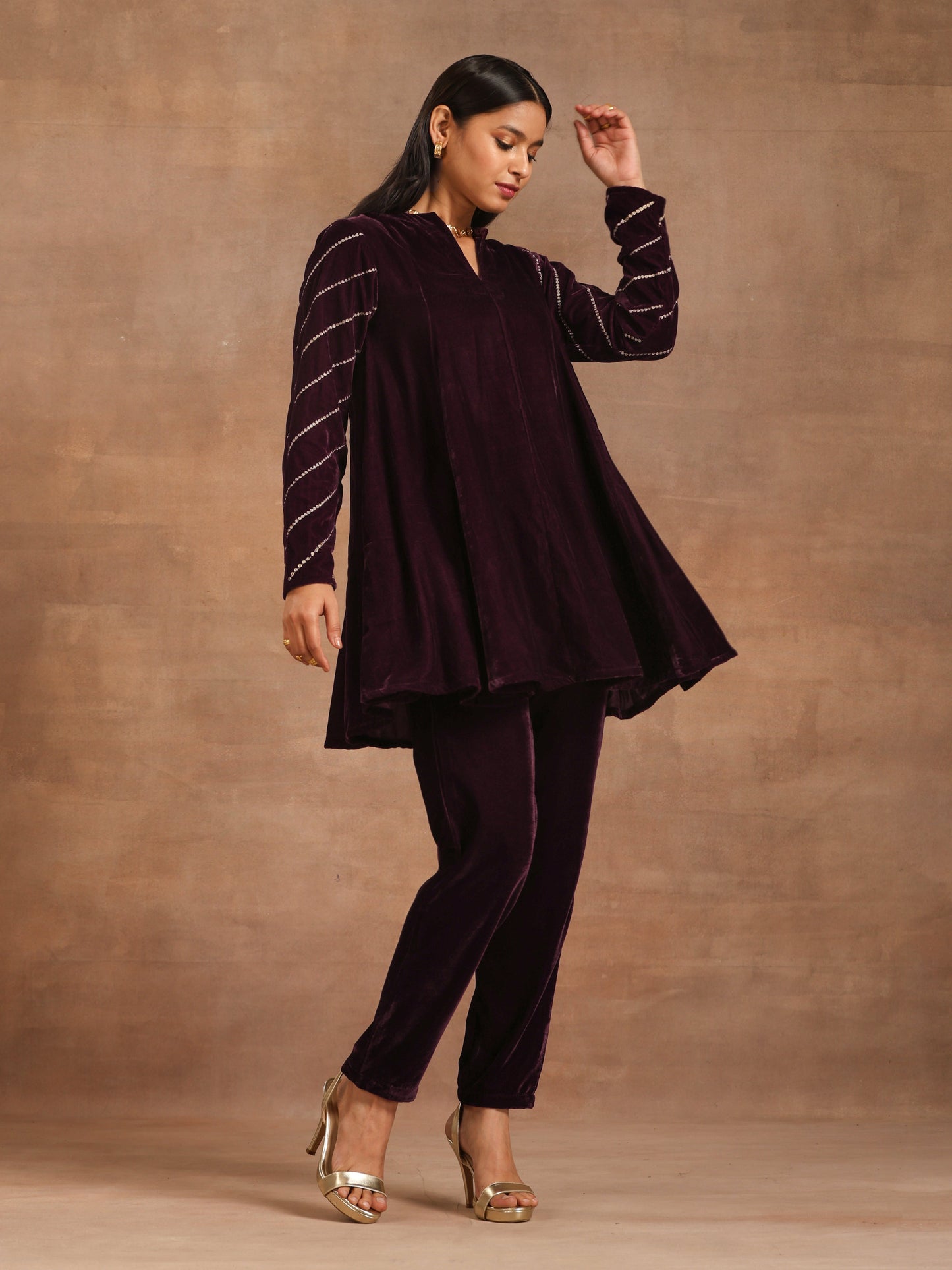trueBrowns Wine Velvet Sleeve Embroidered Co-ord Set - Swadesiicart