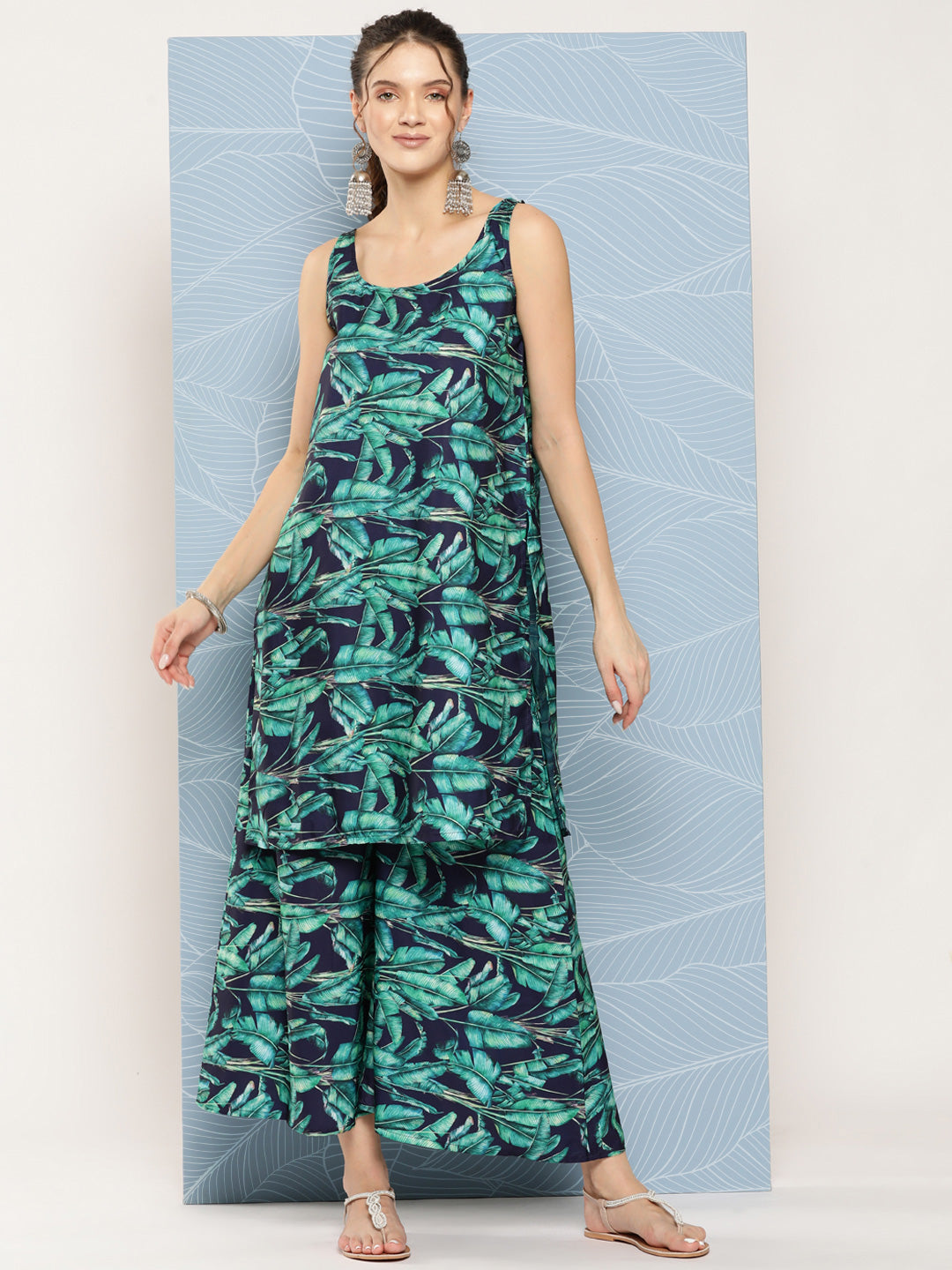 InWeave Women's Navy Green Big Leaf Print Crepe Kurta Set - Swadesiicart