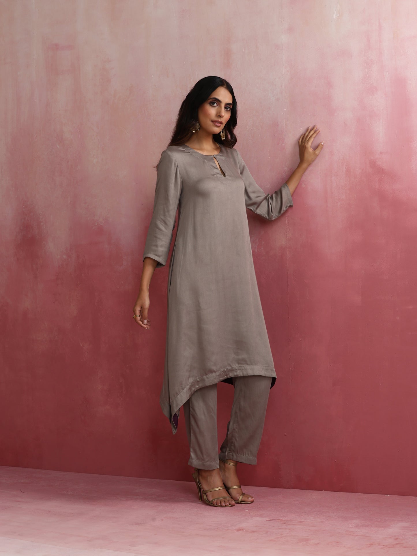 trueBrowns Grey High low Kurta Set | Swadesiicart