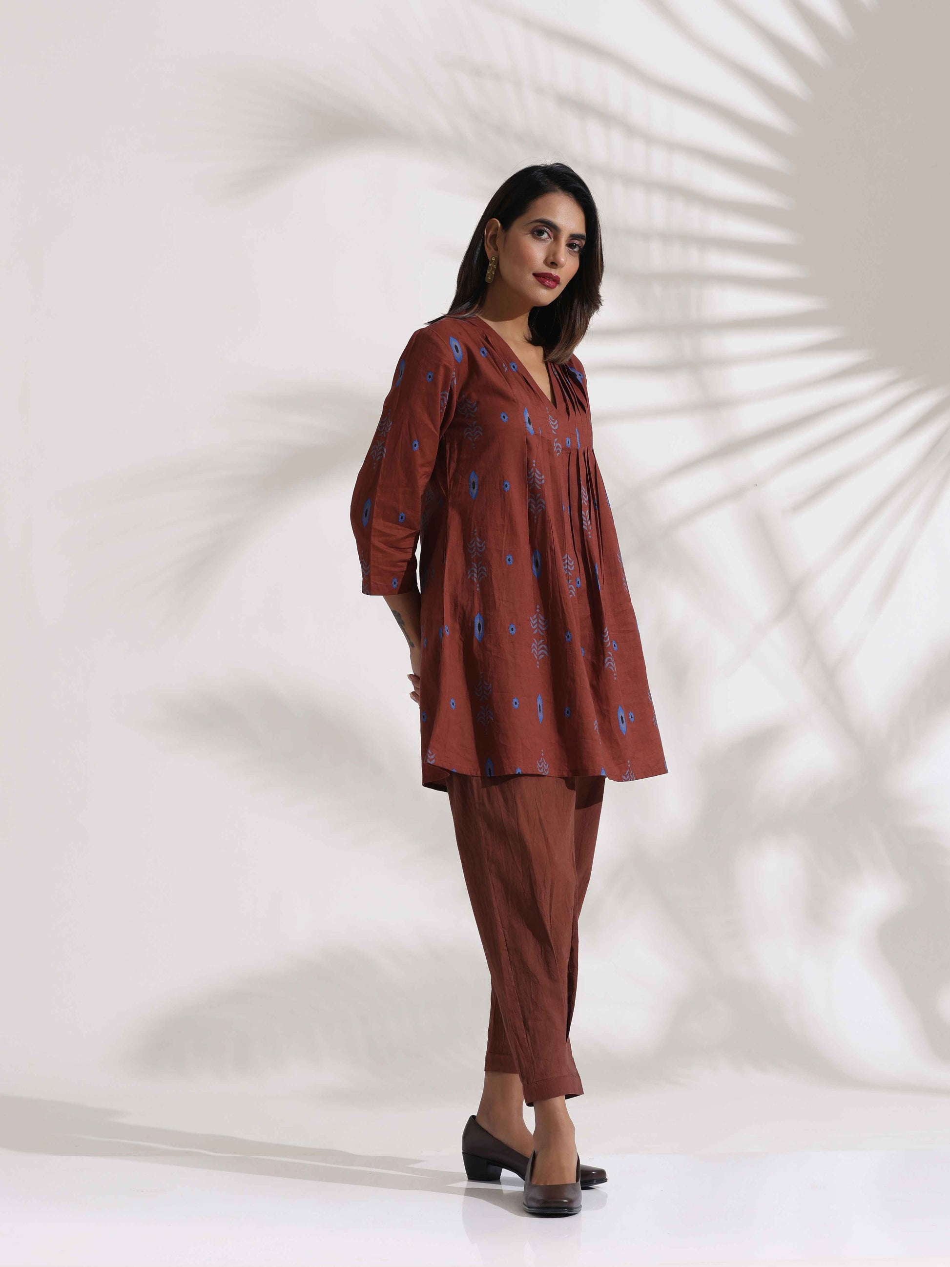 trueBrowns Brown Cotton Print Pleated Top & Pants Co-ord Set - Swadesiicart