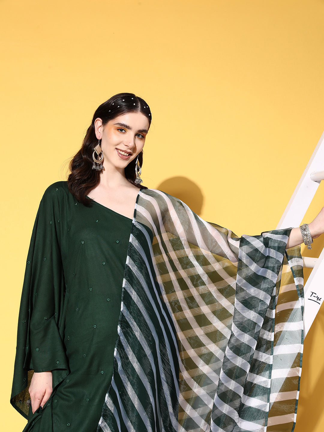 InWeave Women's Green Mirror Work One Shoulder Kurta Set With Dupatta - Swadesiicart