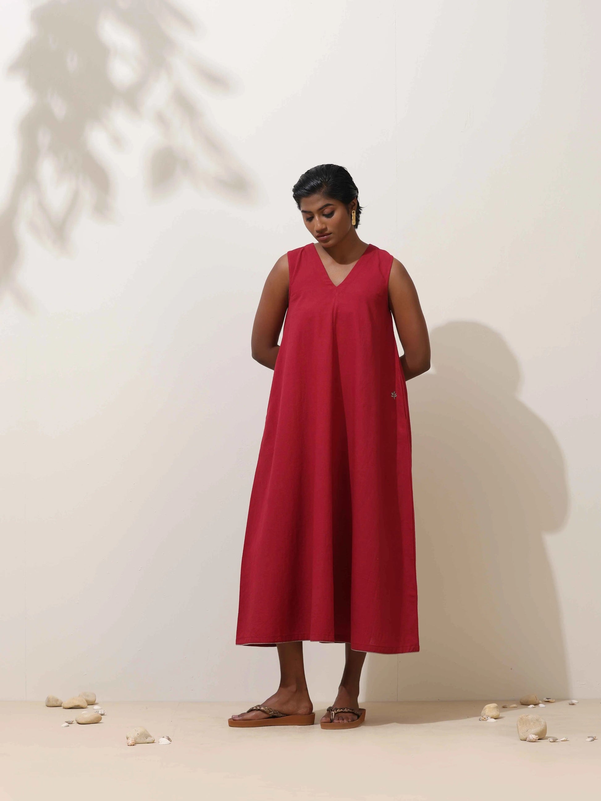 trueBrowns Maroon Cotton Linen Dress | Swadesiicart