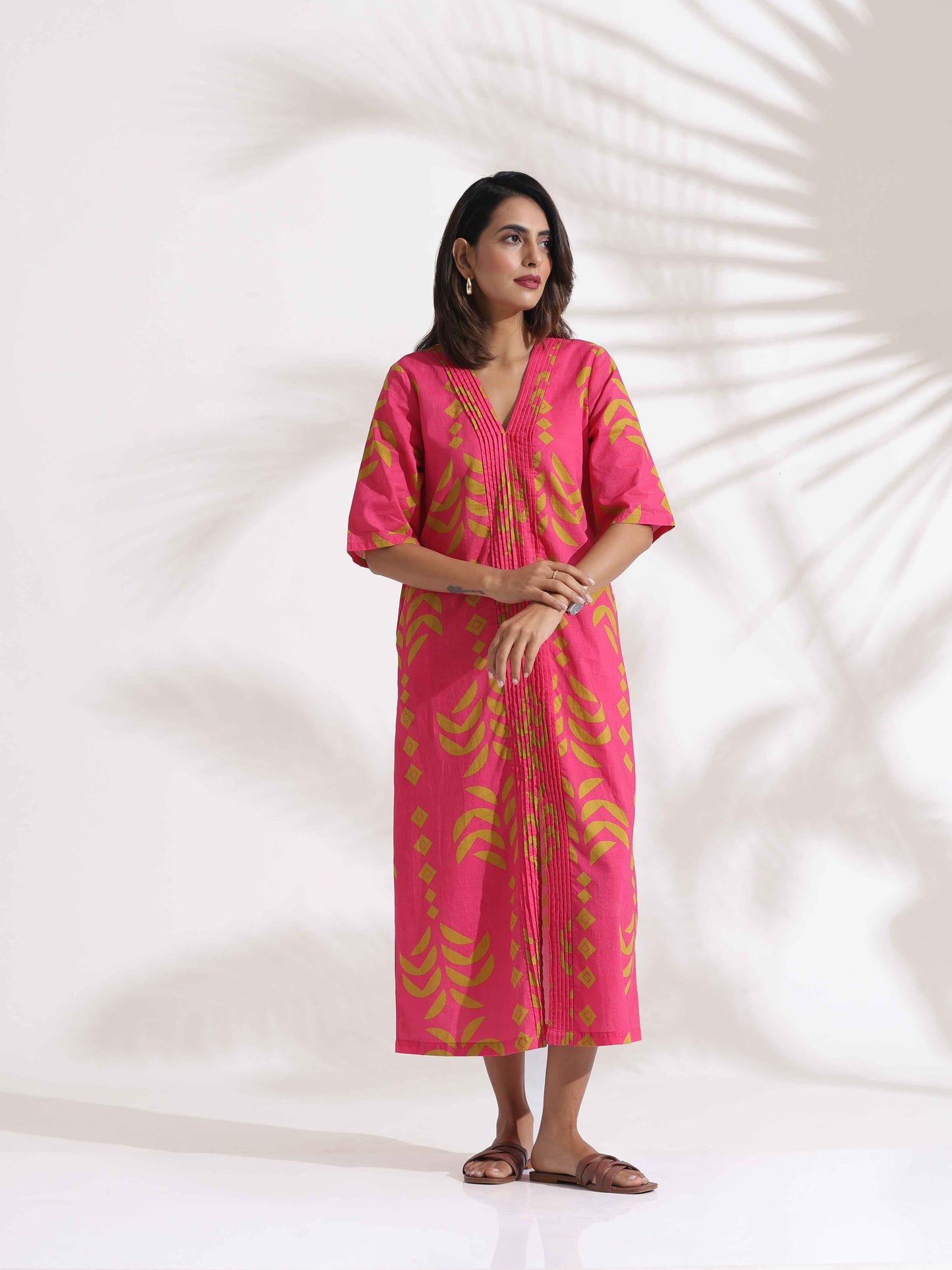 trueBrowns Pink Cotton Print pleated Dress | Swadesiicart