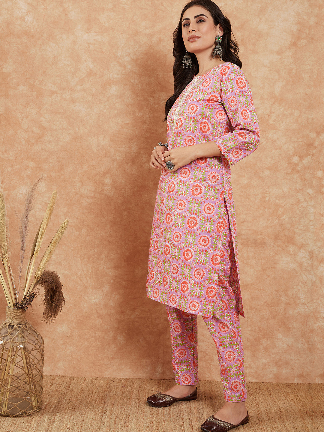 InWeave Women's Mauve Floral Jaal Gota Work Straight Kurta Pant Set - Swadesiicart