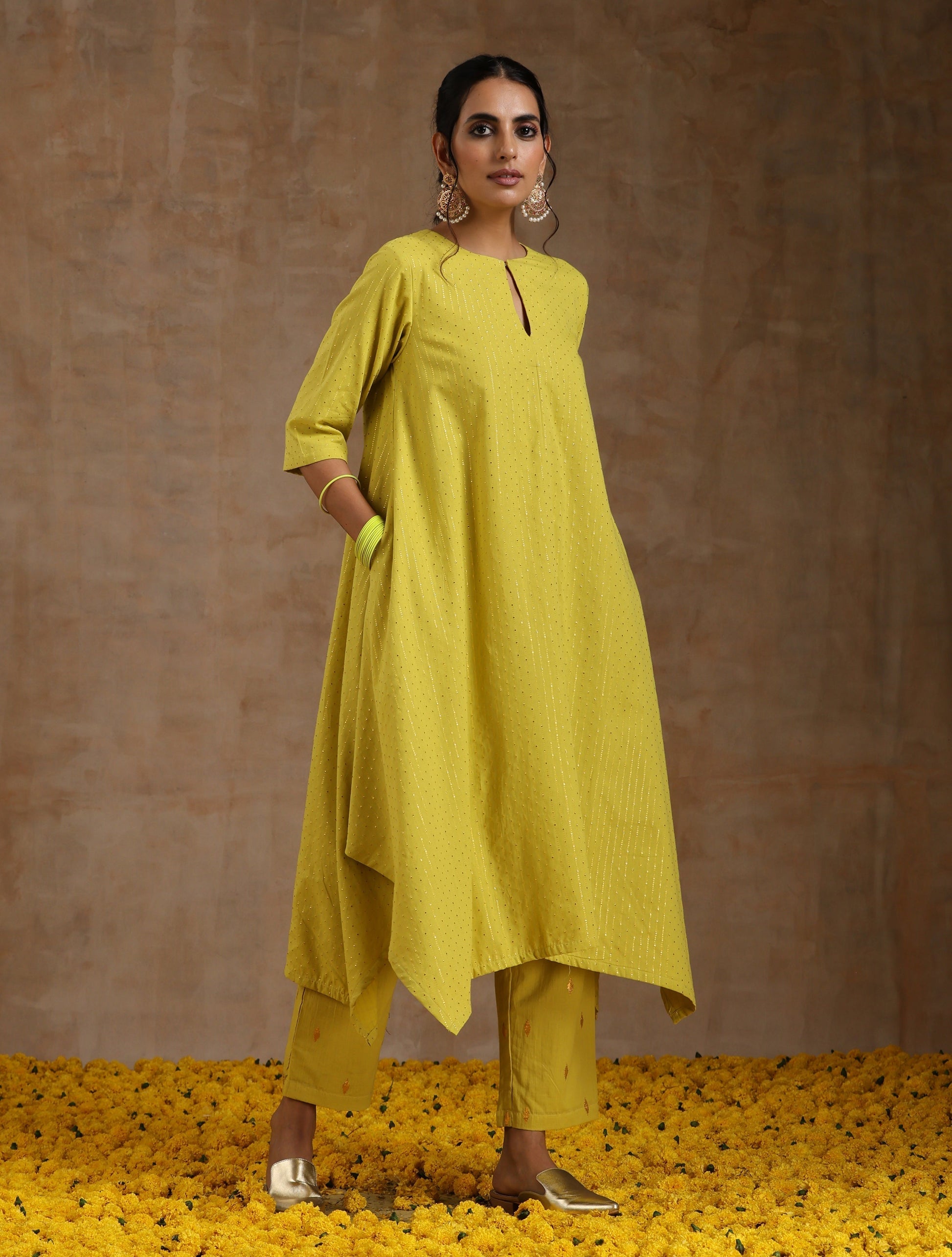 trueBrowns Lime Gold Cotton Handkerchief Kurta Set | Relove | Swadesiicart