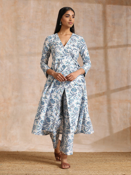 trueBrowns White With Overall Blue Print Cotton Angrakha Kurta Pant Set | Swadesiicart