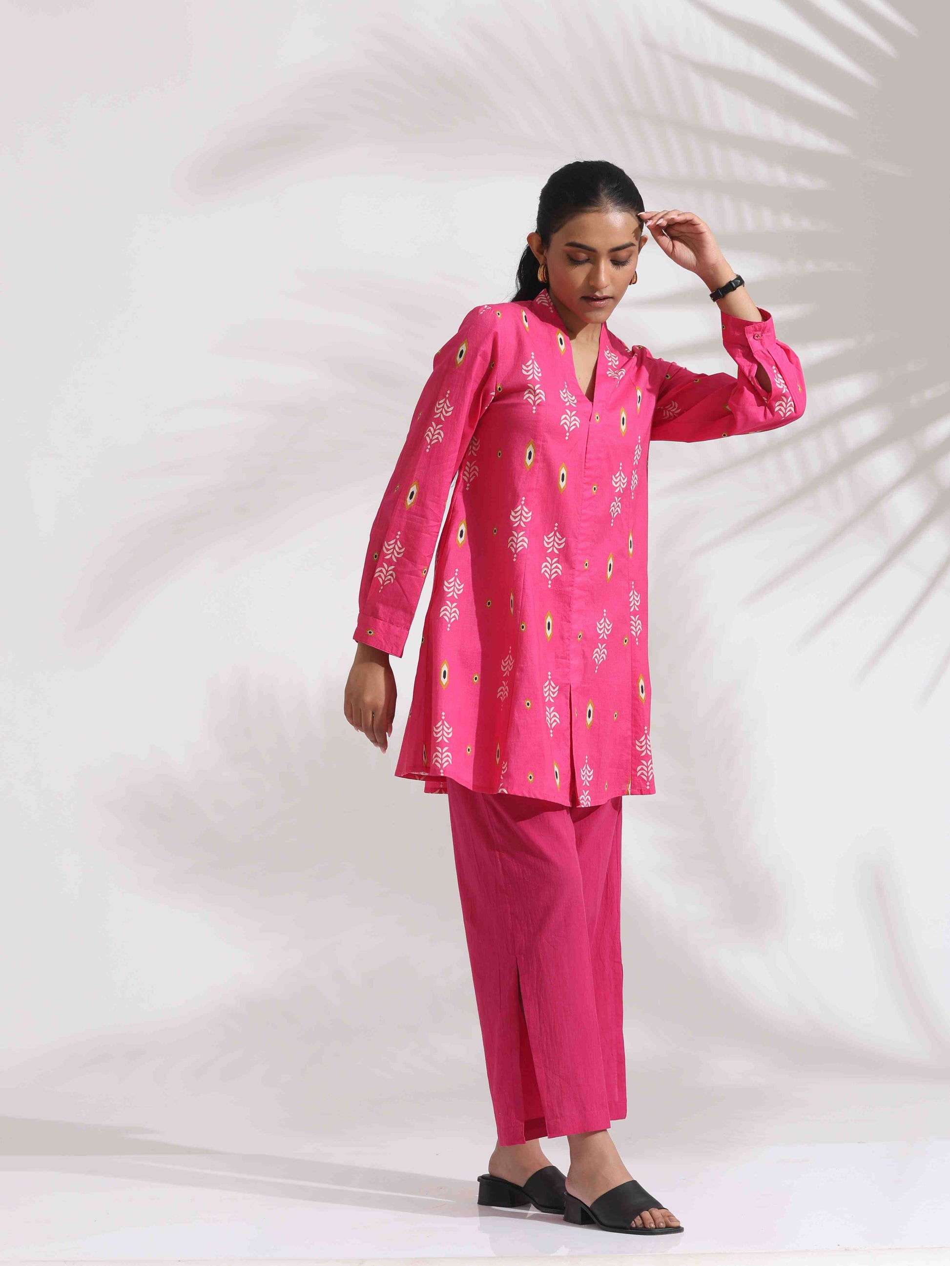 trueBrowns Pink Cotton Print Flared Top Co-ord Set - Swadesiicart