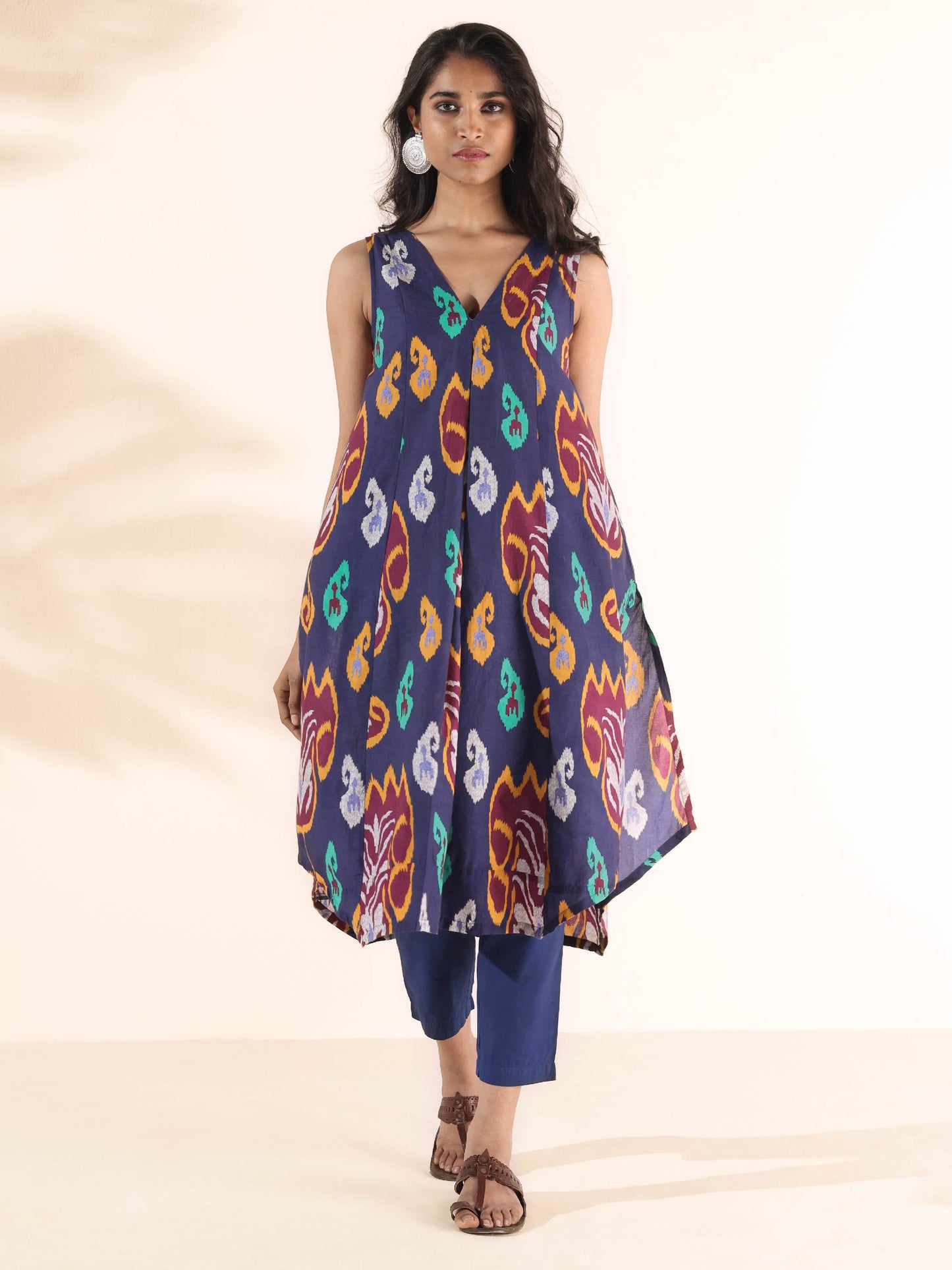 trueBrowns Purple Cotton Ikat Sleeveless Kurta Pant Set | Swadesiicart