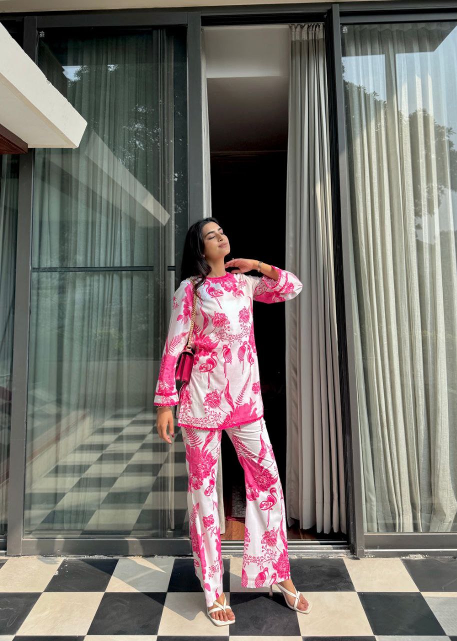 NOZ2TOZ Women's Floral Printed Stylish Co-ords Set - Swadesiicart
