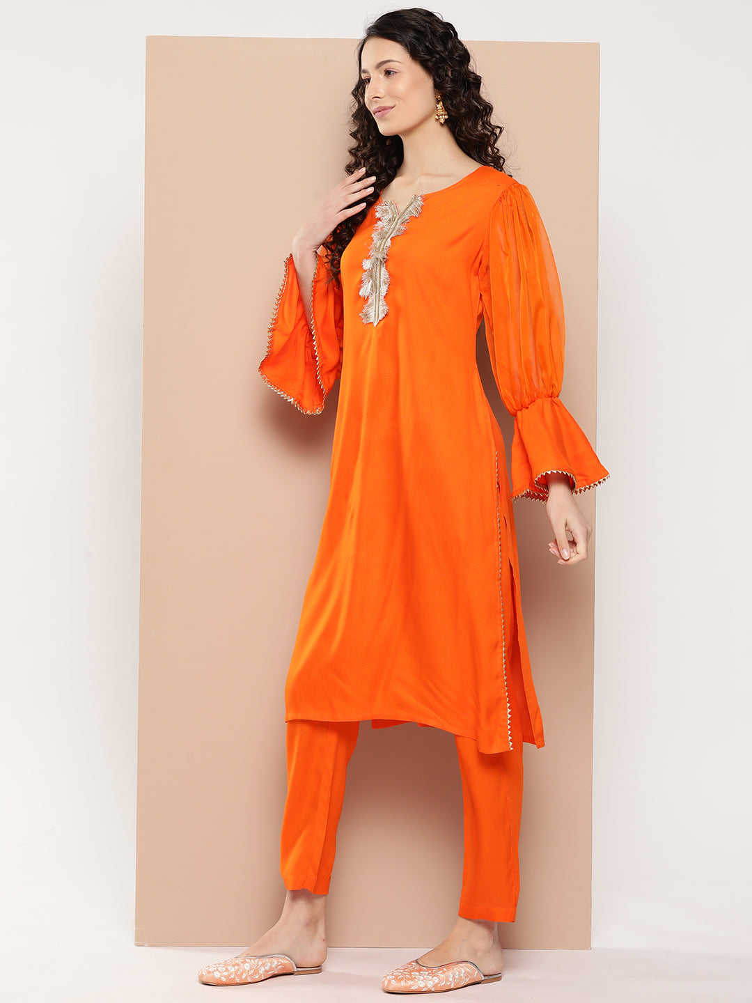 InWeave Women's Orange Organza Sleeve Kurta Set W Green Or Dupatta - Swadesiicart
