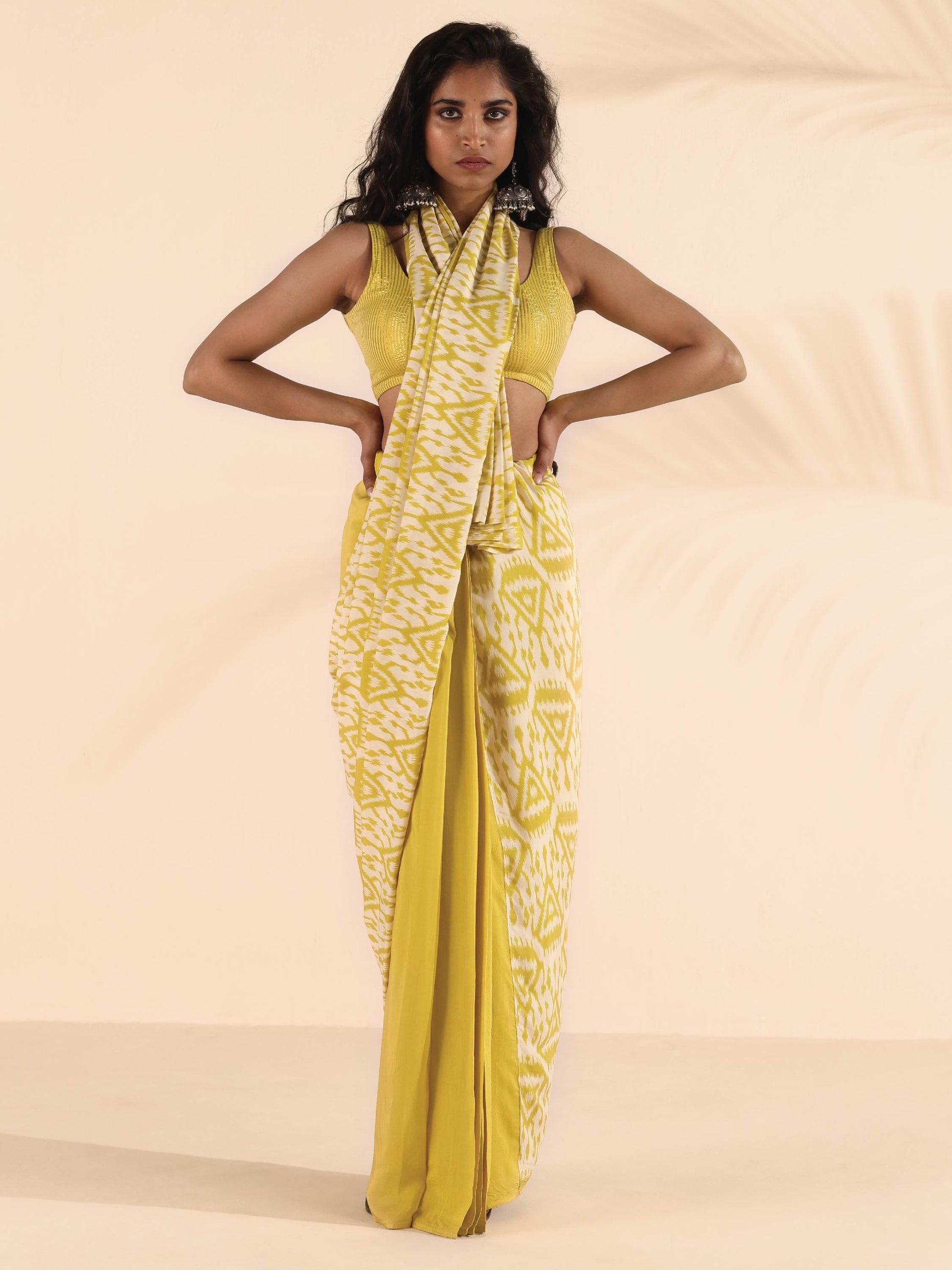 trueBrowns Lime Muslin Ikat Saree | Swadesiicart