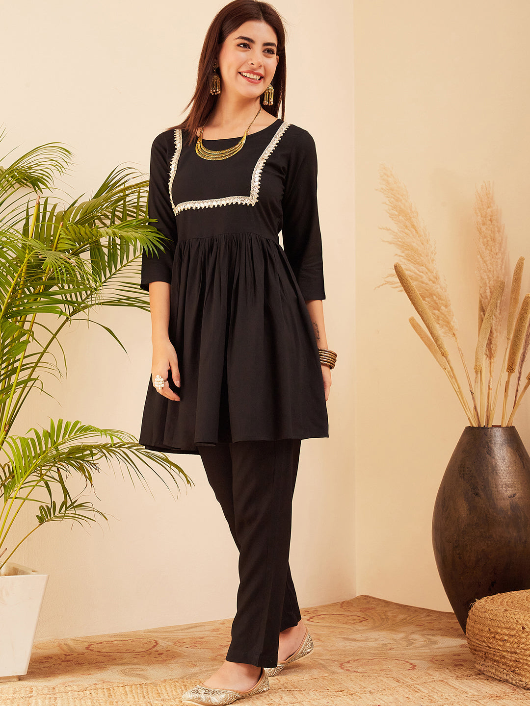 InWeave Women's Black Round Neck Square Gota Work Kurta Pant Set - Swadesiicart