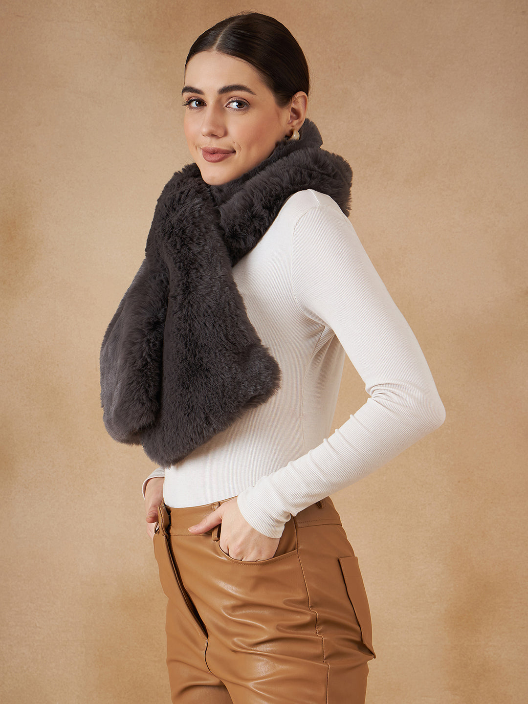 InWeave Slaty Grey Faux Fur Neck Warmer - Swadesiicart