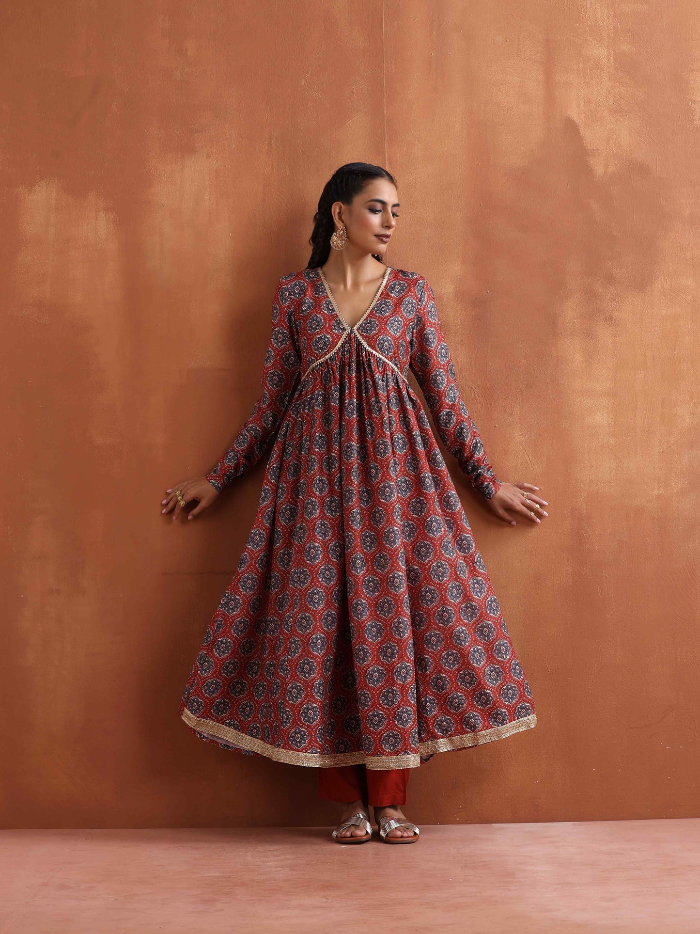 trueBrowns Rust Ajrak Print Flared Anarkali Kurta Set | Swadesiicart