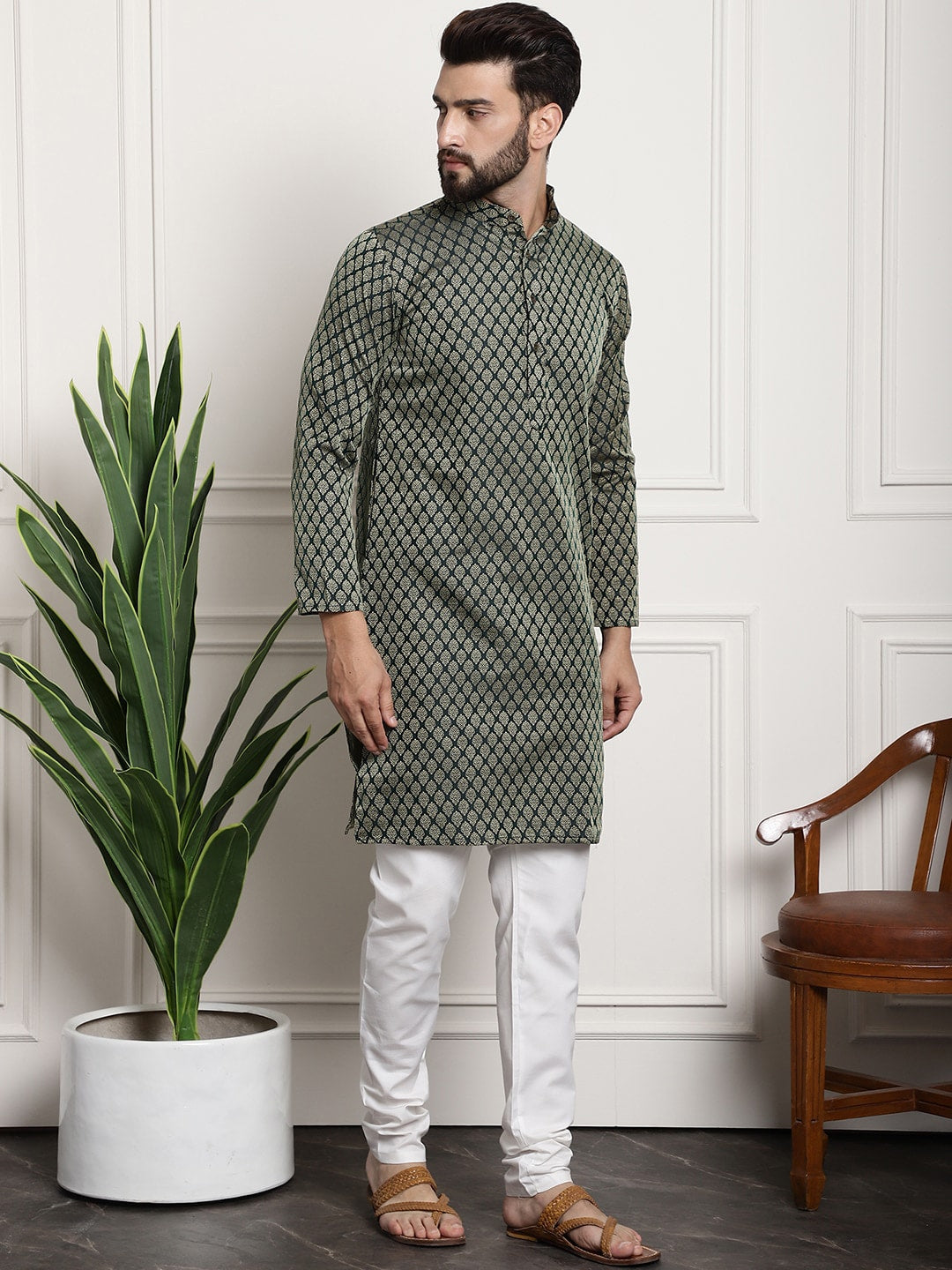 Sojanya Floral Printed Mandarin Collar Kurta With Churidar | Swadesiicart
