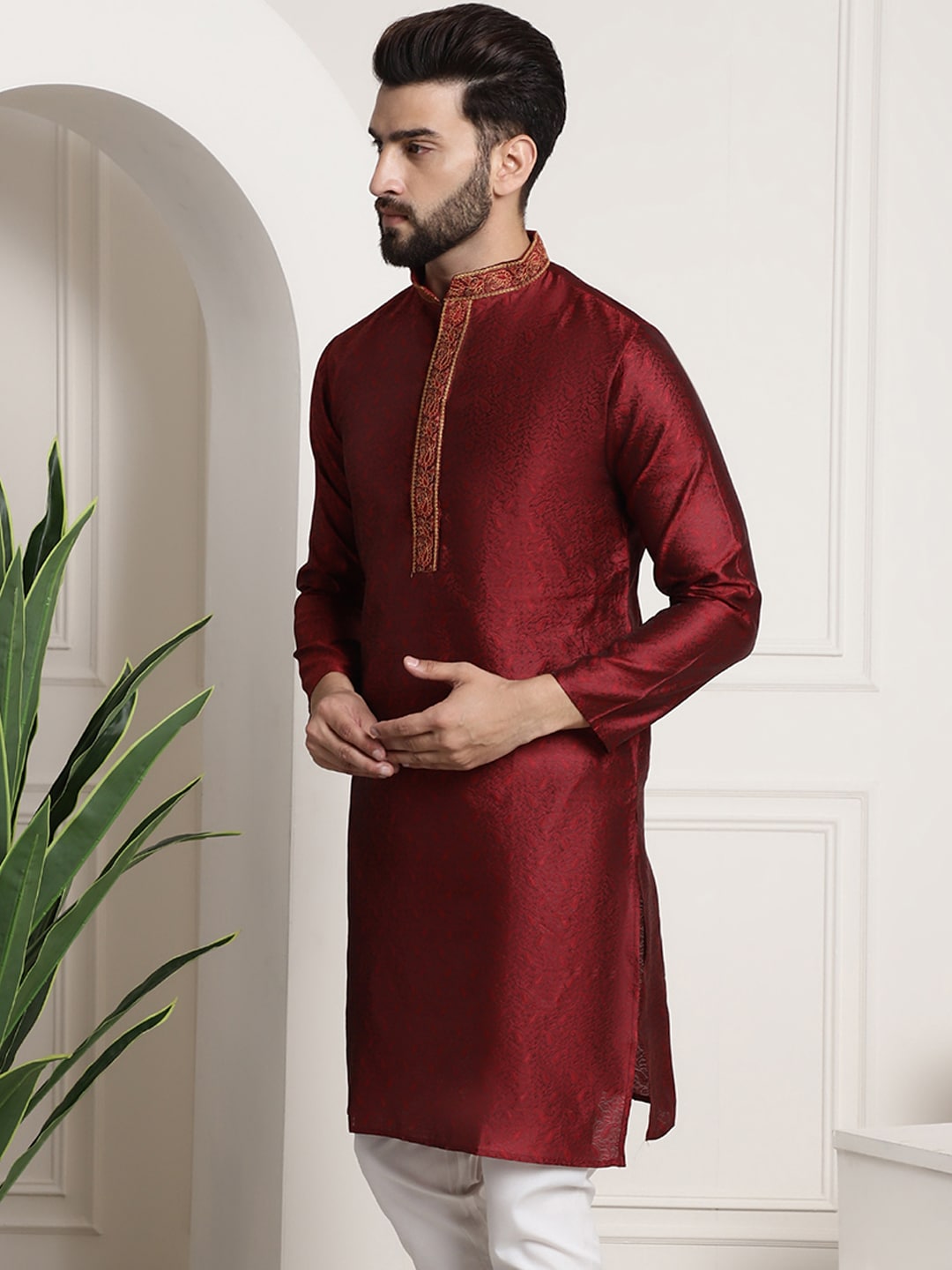 Sojanya Men Red Embroidered Straight Kurta | Swadesiicart