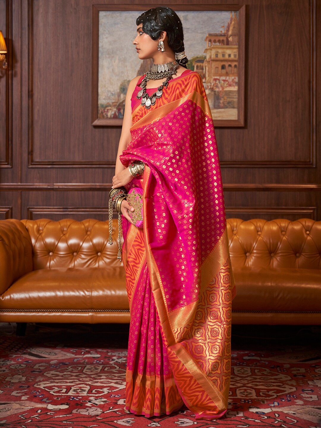 Mitera Pink & Gold-Toned Floral Silk Blend Banarasi Saree | Swadesiicart