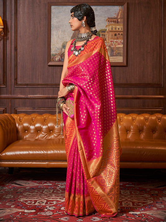 Mitera Pink & Gold-Toned Floral Silk Blend Banarasi Saree | Swadesiicart