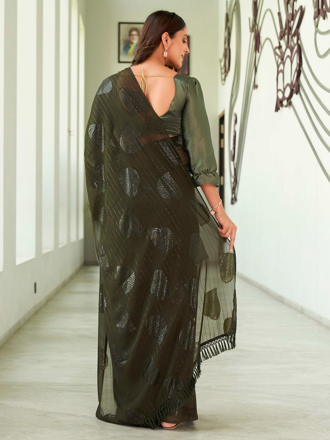 Tikhi Imli Green Floral Embellished Saree | Swadesiicart