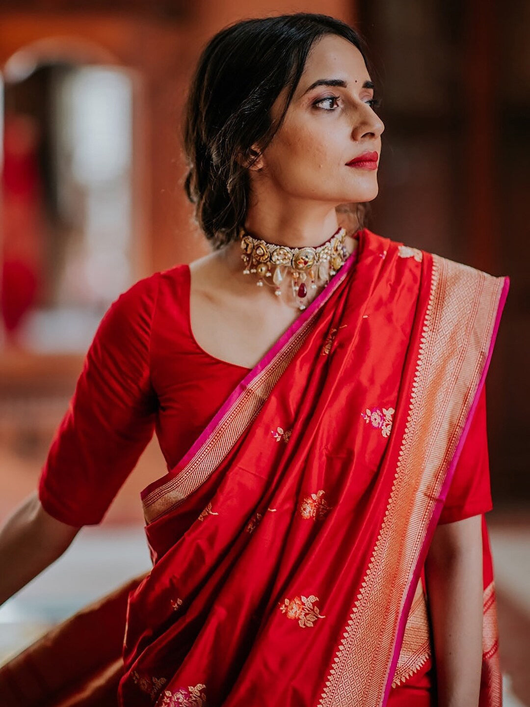 Kalini Floral Woven Design Zari Banarasi Saree | Swadesiicart