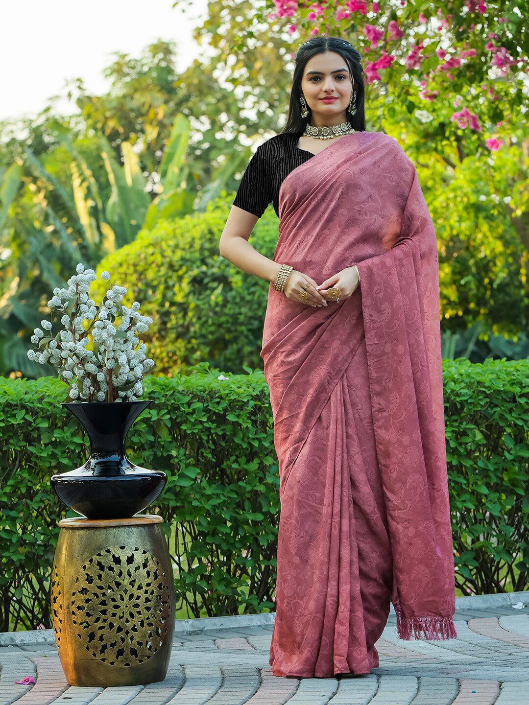 Tikhi Imli Floral Printed Embossed Ready to Wear Saree | Swadesiicart