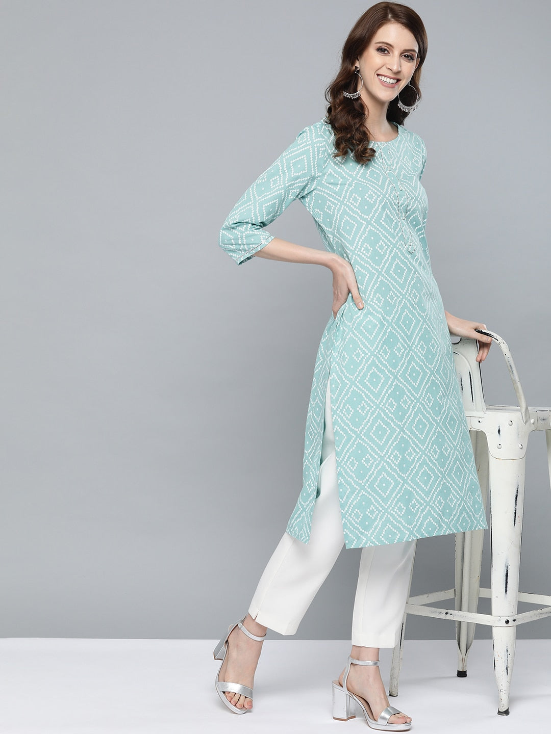 HERE&NOW Women Green & White Bandhani Print Straight Kurta - Swadesiicart