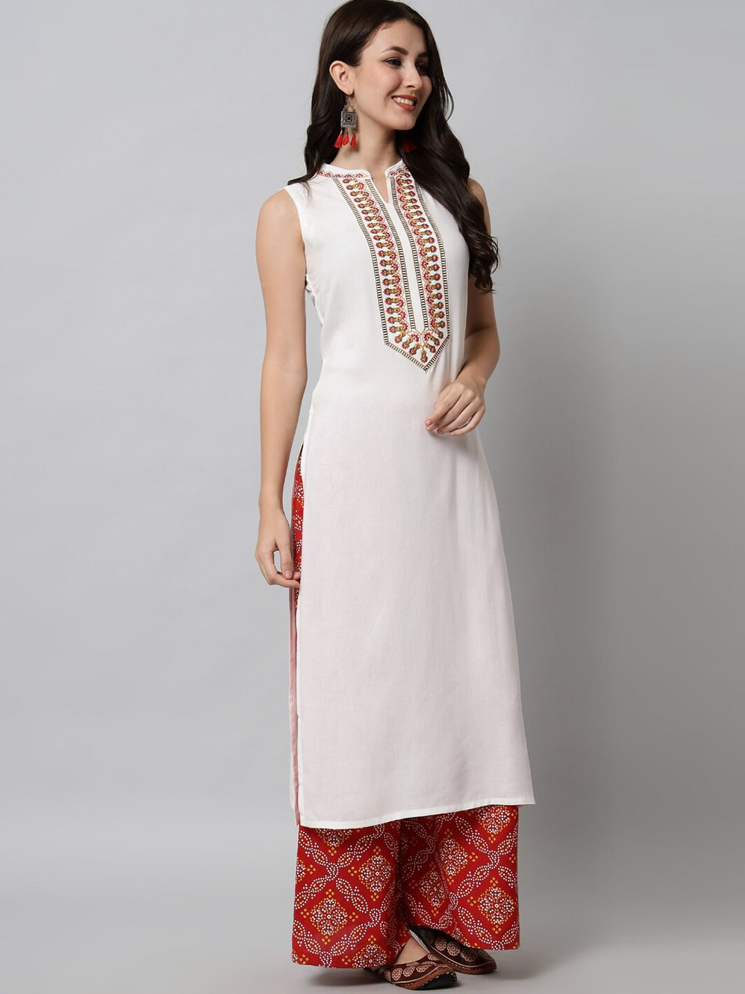 Kalini Women White Embroidered Thread Work Kurta - Swadesiicart