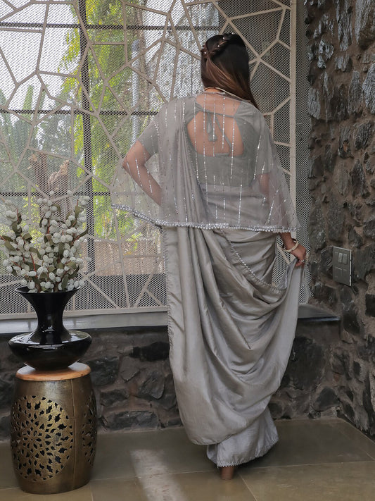 Tikhi Imli Embellished Border Sequinned Saree With Cape | Swadesiicart