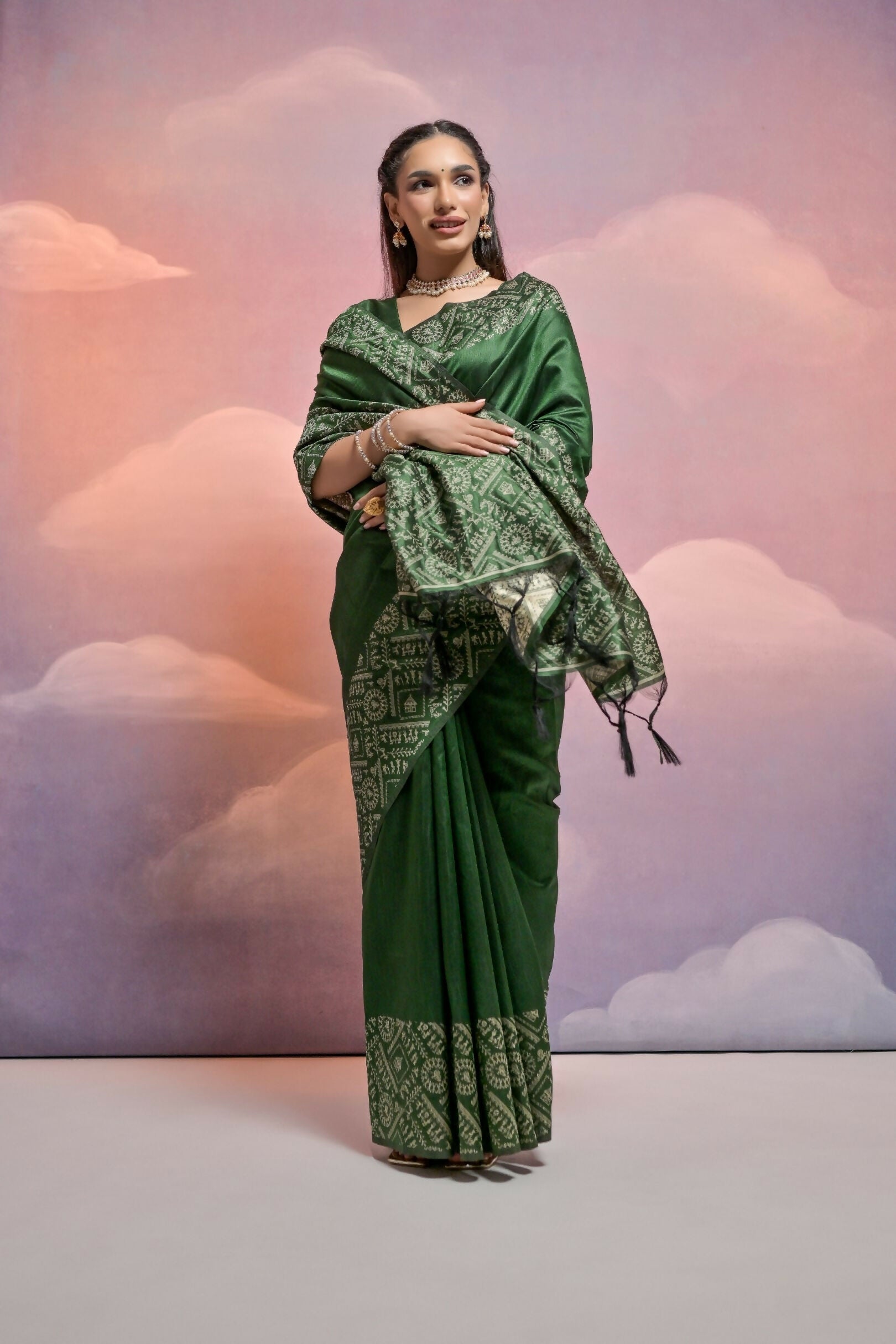 Vishnu Weaves Women's Green Handloom Raw Silk Woven Border Saree with Blouse - Swadesiicart