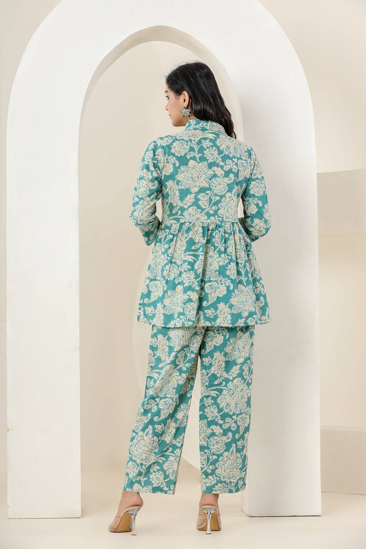 Kaajh Women's Turqouise Gold Print Cotton Co-ord Set - Swadesiicart