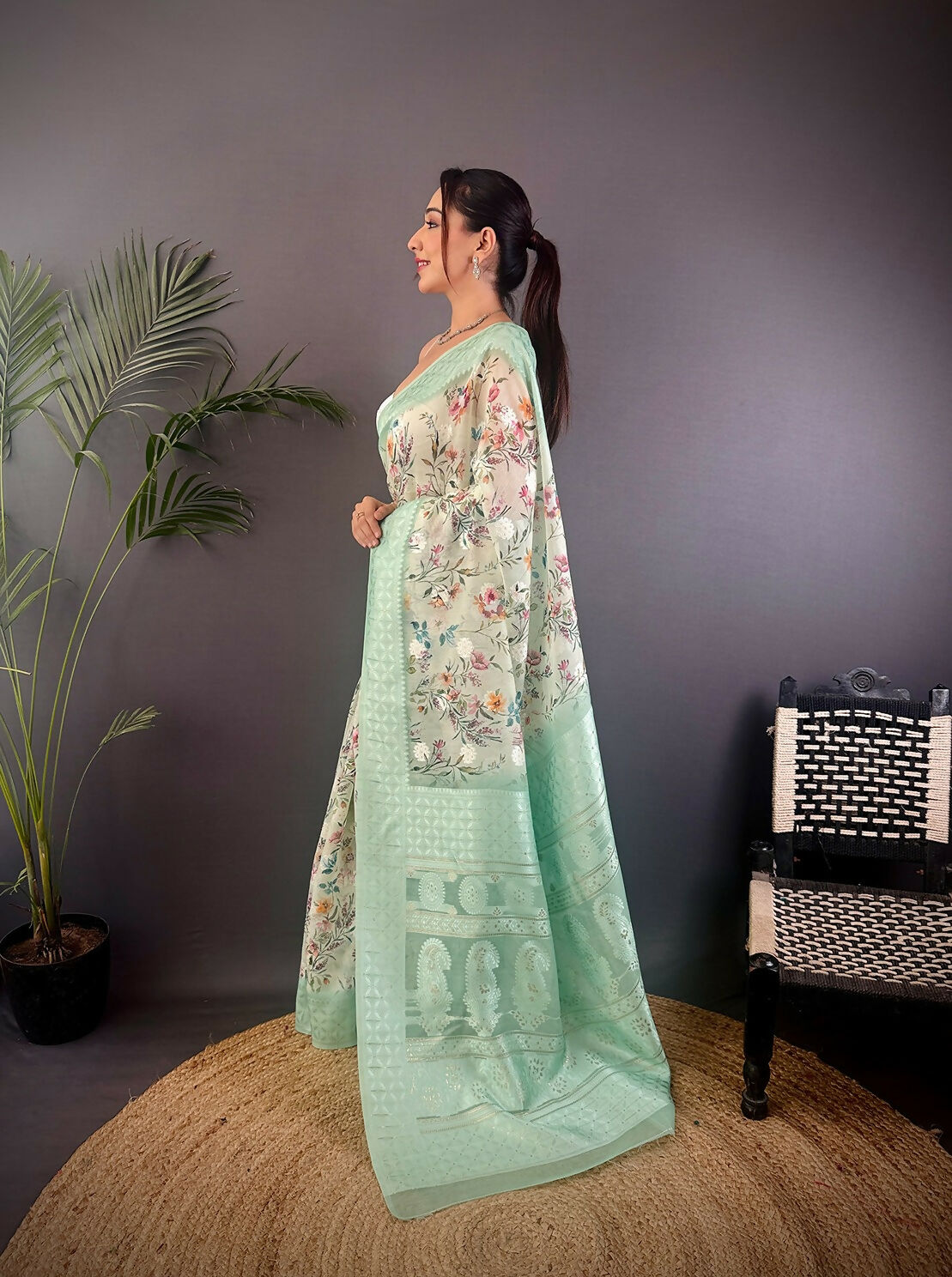 Joban Fashion Cyan Blue Floral Motifs Banarasi Silk Sarees | Swadesiicart