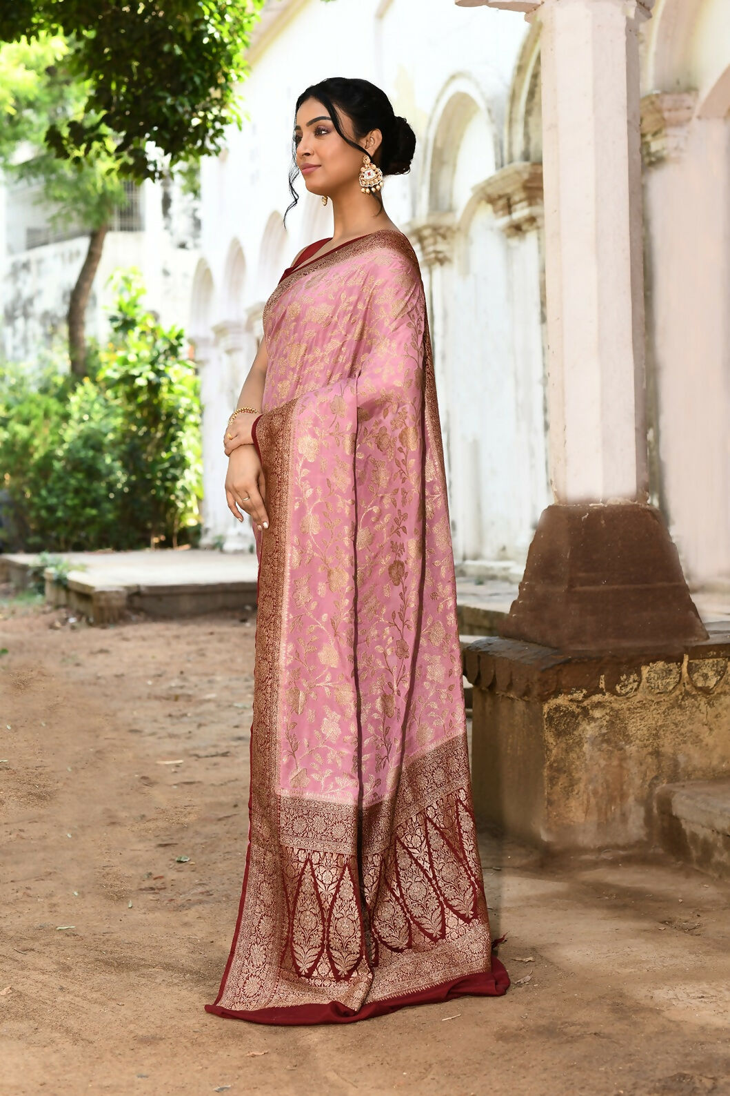 Joban Fashion Nude Pink Crepe Chiffon Pure Handloom Banarasi Silk Saree | Swadesiicart