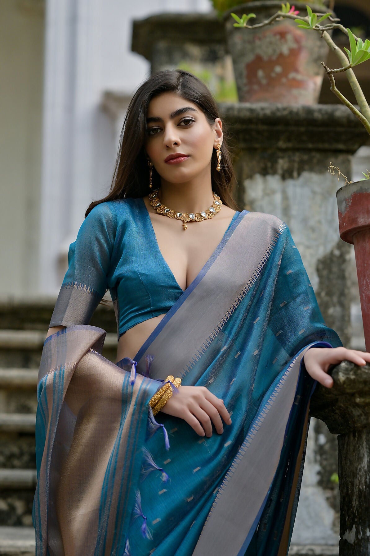 Vishnu Weaves Women's Firozi Soft Tissue Silk Zari Woven Saree with Blouse - Swadesiicart