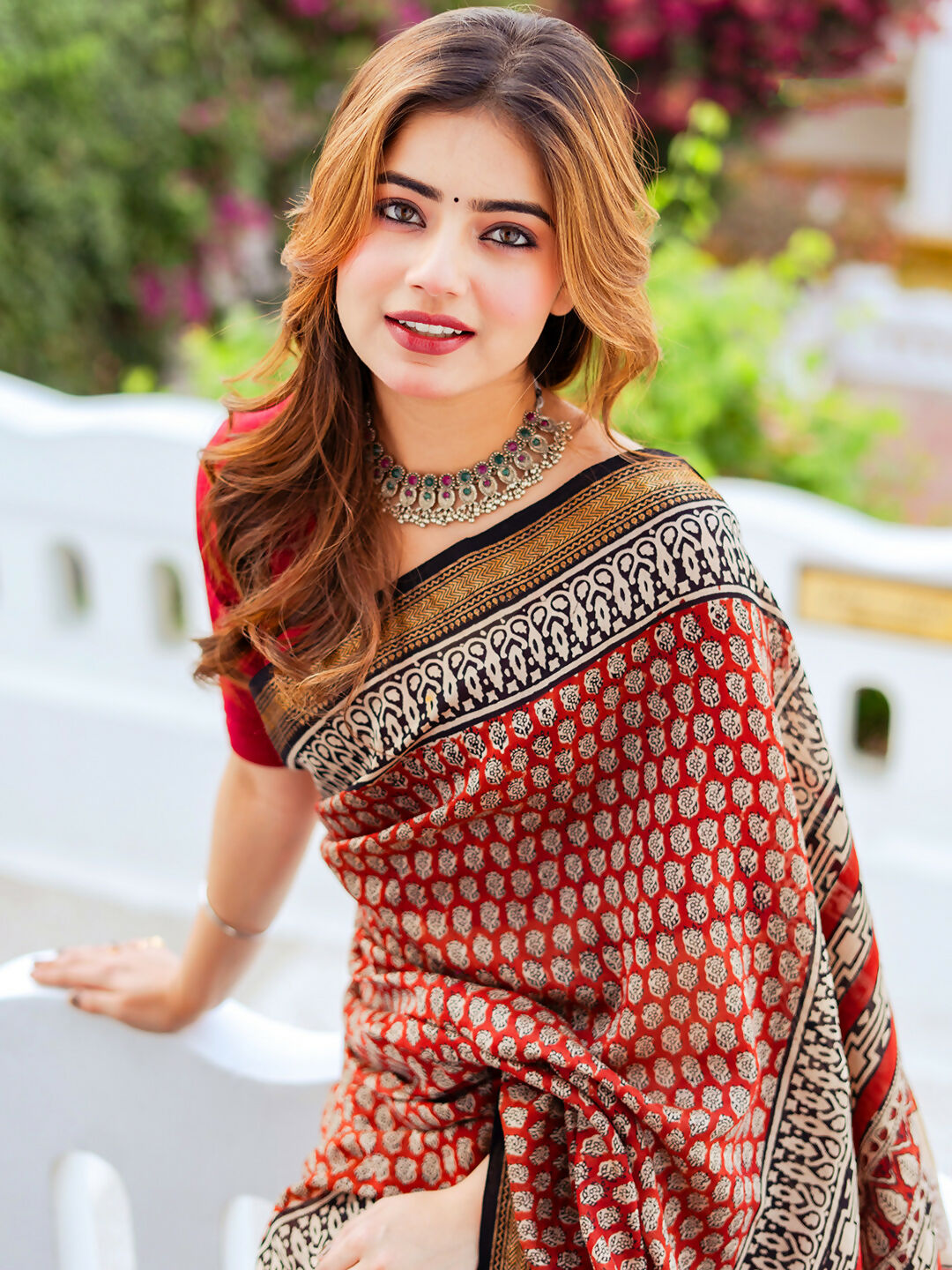 Zibaa Hand-Blocked Pure Maheshwari Silk Red Saree - Small Motifs | Swadesiicart