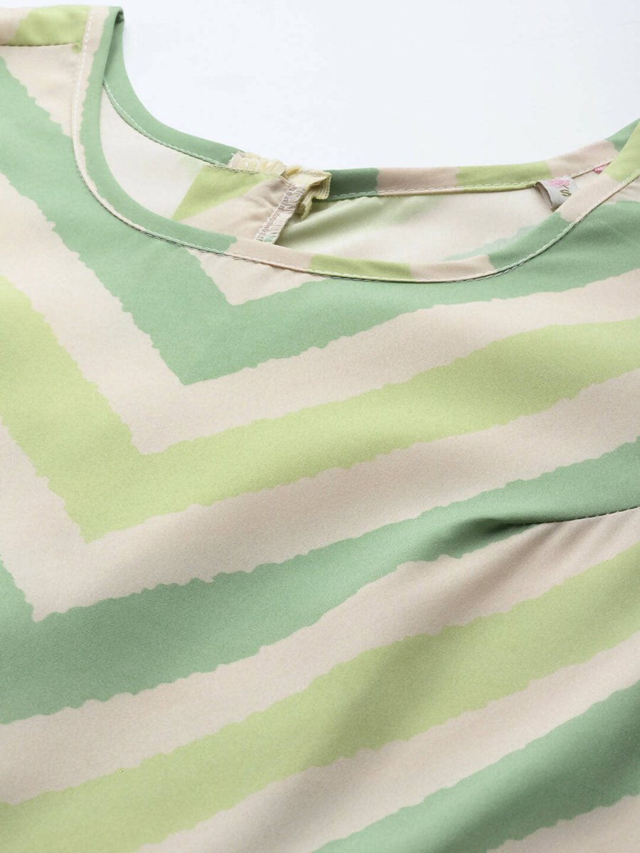 Ahalyaa Off White & Green Zig Zag Print Basic Jumpsuit - Swadesiicart