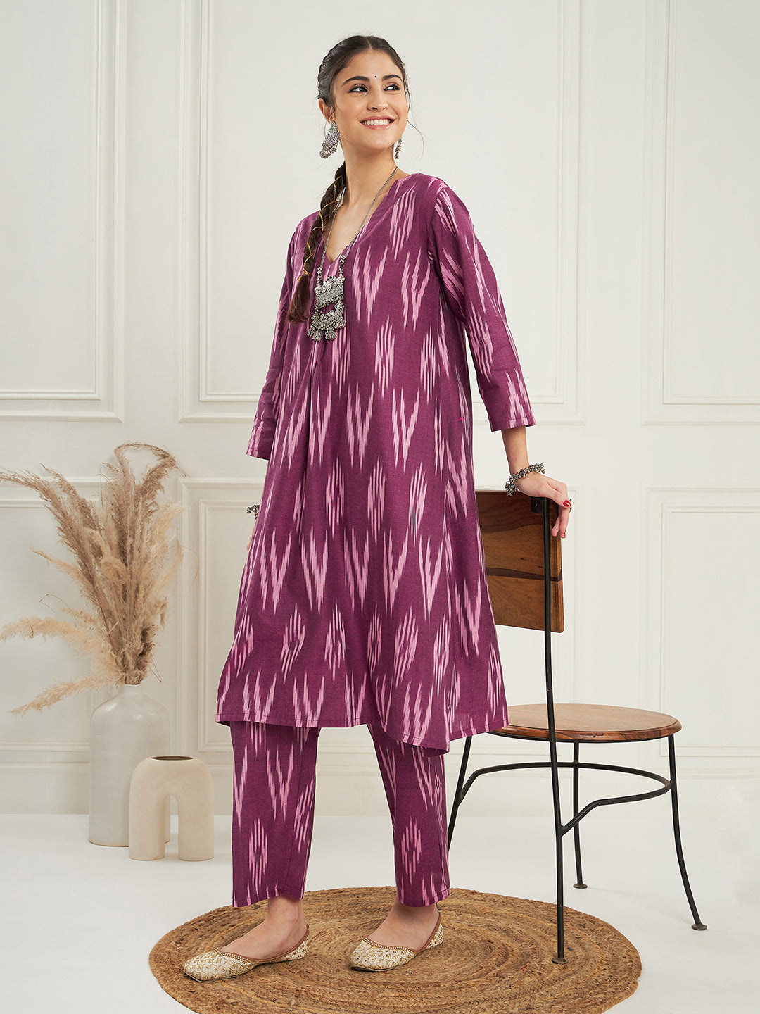InWeave Women's Wine Ikkat Print V Neck Kurta Pant Set - Swadesiicart
