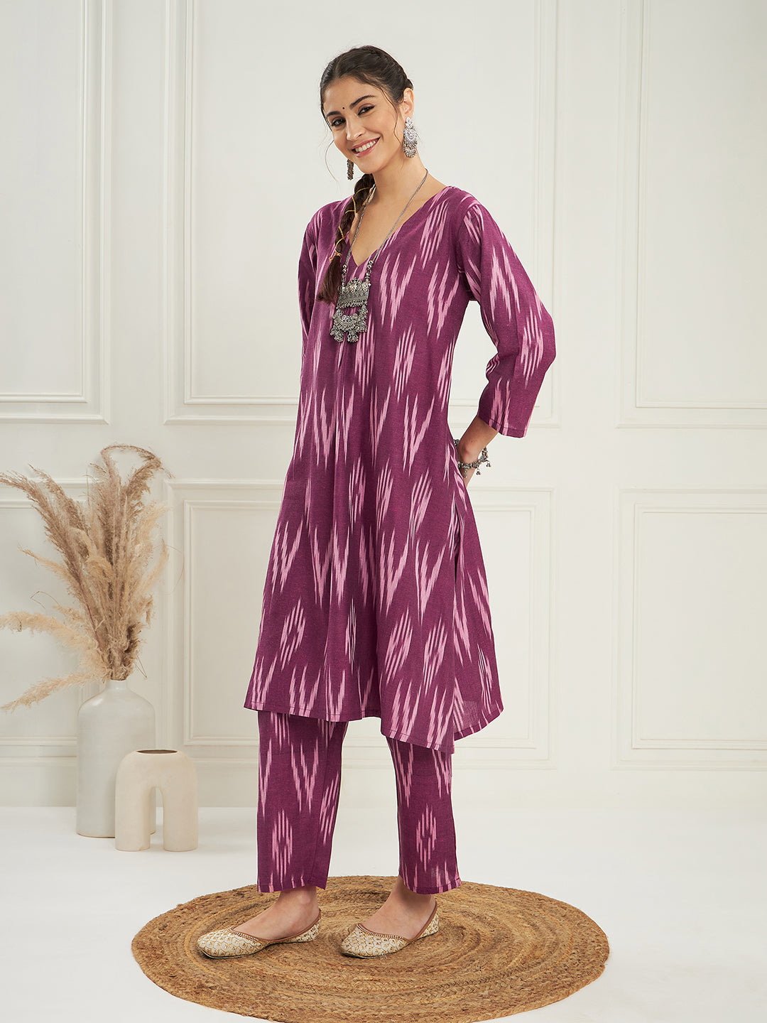 InWeave Women's Wine Ikkat Print V Neck Kurta Pant Set - Swadesiicart